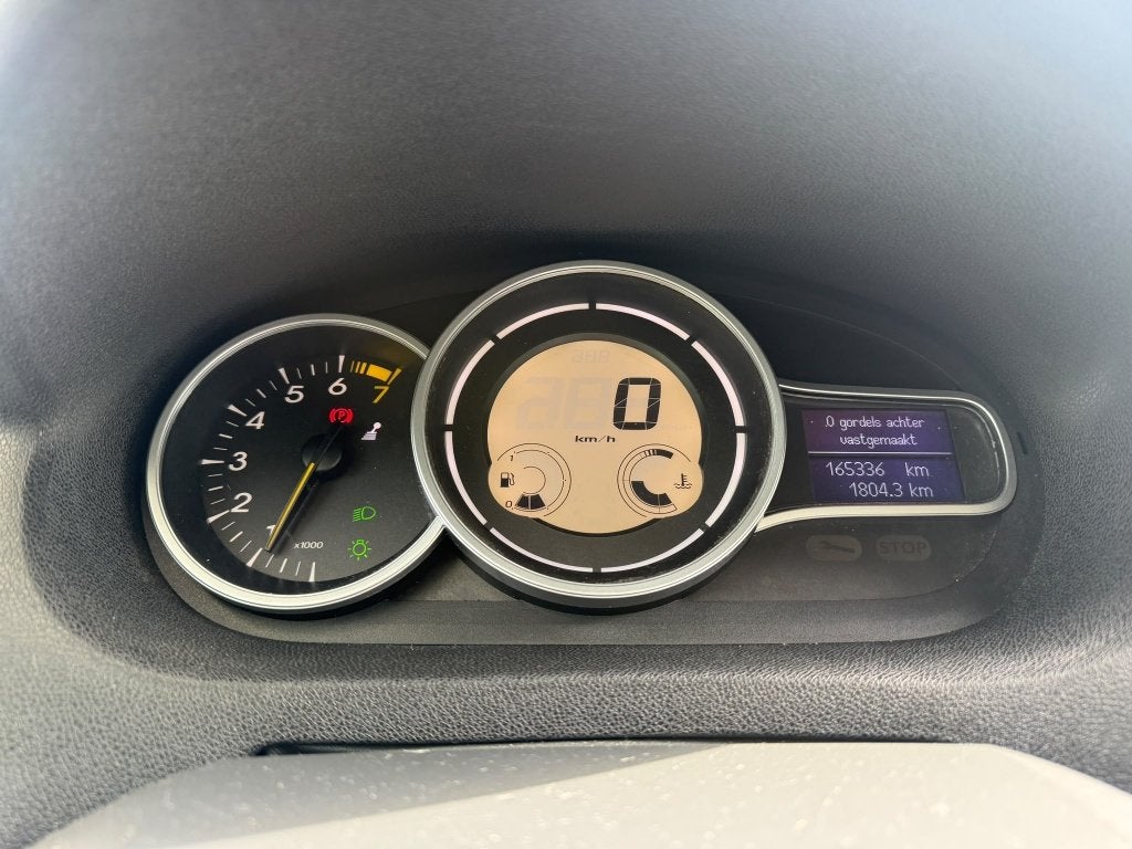 Foto 19 van Renault Mégane 1.6 Authentique (bj 2011)