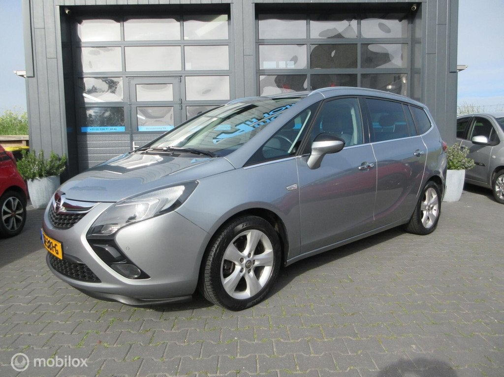 Opel Zafira Tourer 1.4 Cosmo 7p. Airco Cruise Trekhaak Navi, Euro 5, Zwart, 4 cilinders, Bedrijf