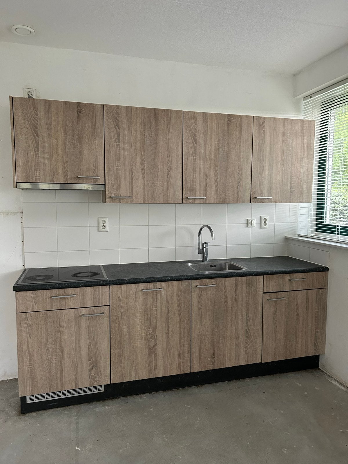 Eenvoudig keukenblok met Siemens apparatuur, Huis en Inrichting, Ophalen, Gebruikt, Overige kleuren, Enkelwandige keuken