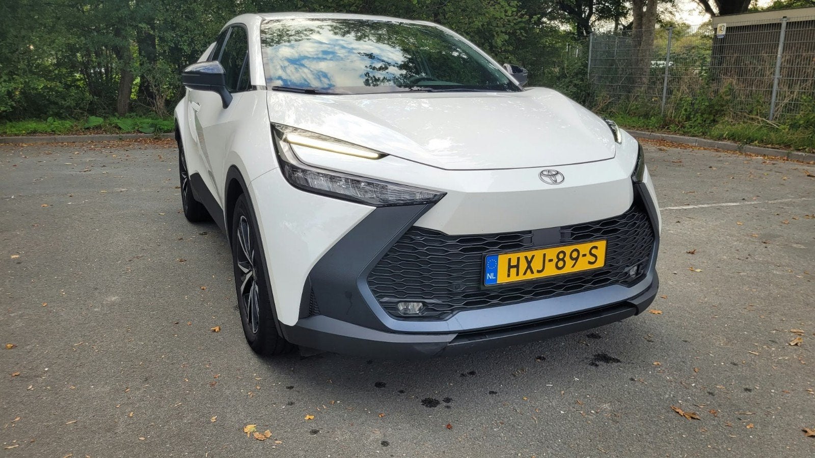 Toyota C-HR 1.8 Hybrid 140pk CVT 2024 Wit, 725 kg, Wit, 98 pk, SUV of Terreinwagen