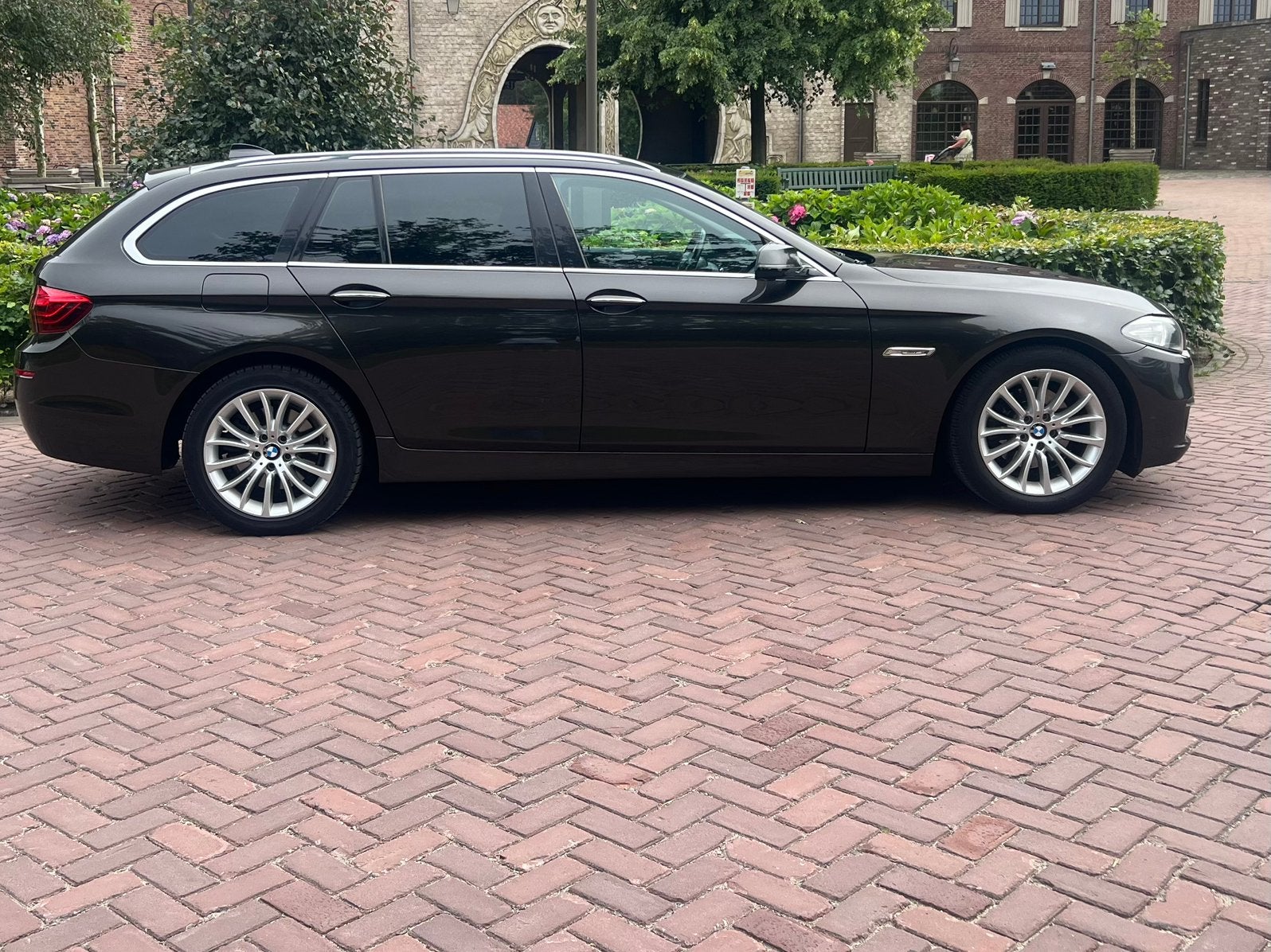 BMW 520 d november 2013 automaat dealer onderhouden, Achterwielaandrijving, 1995 cc, Leder, Stationwagon