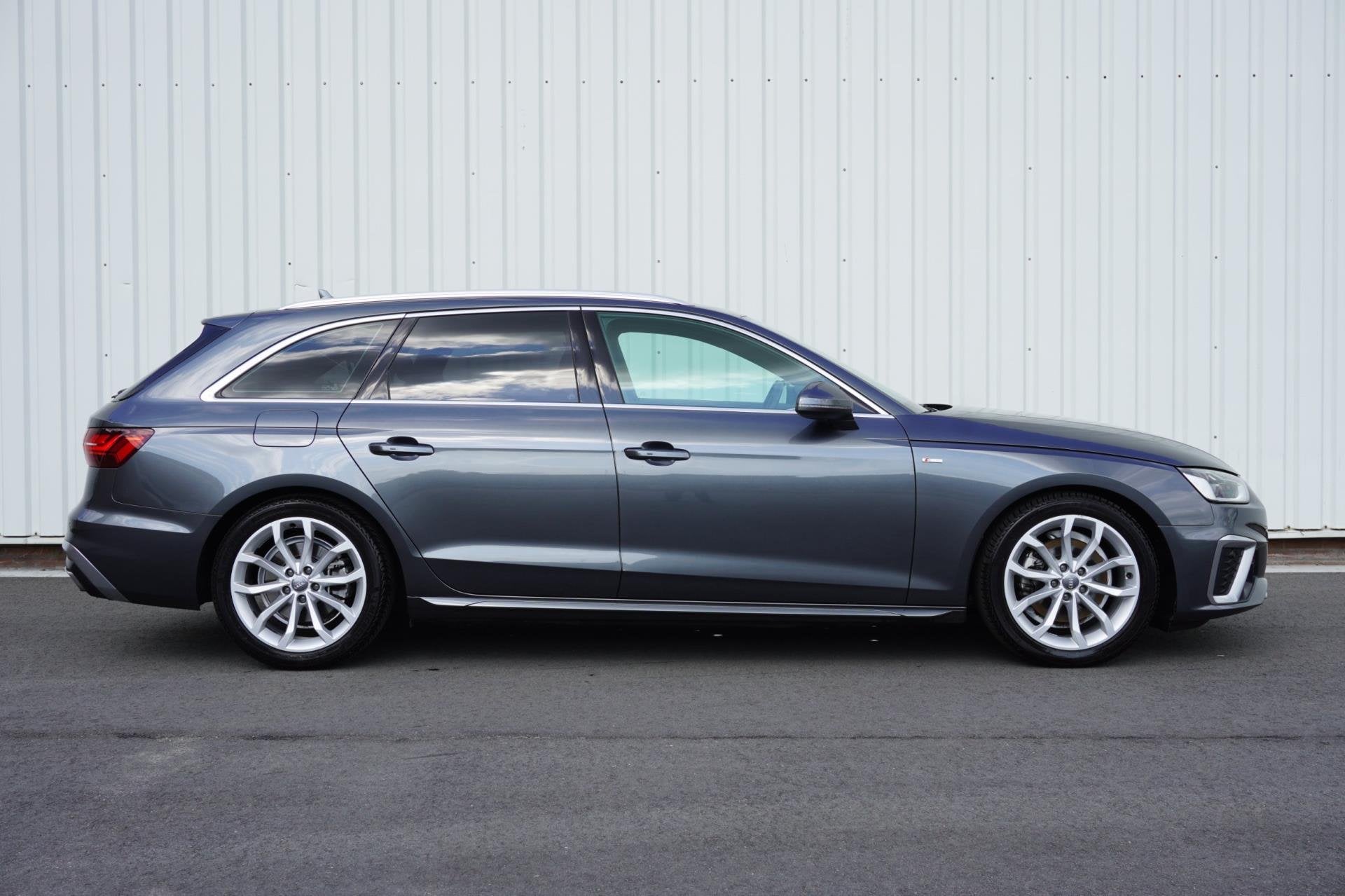 Audi A4 Avant 35 TFSI Launch edition Sport | Airco | Virt. c, Auto's, Dealer onderhouden, Gebruikt, 4 cilinders, Origineel Nederlands