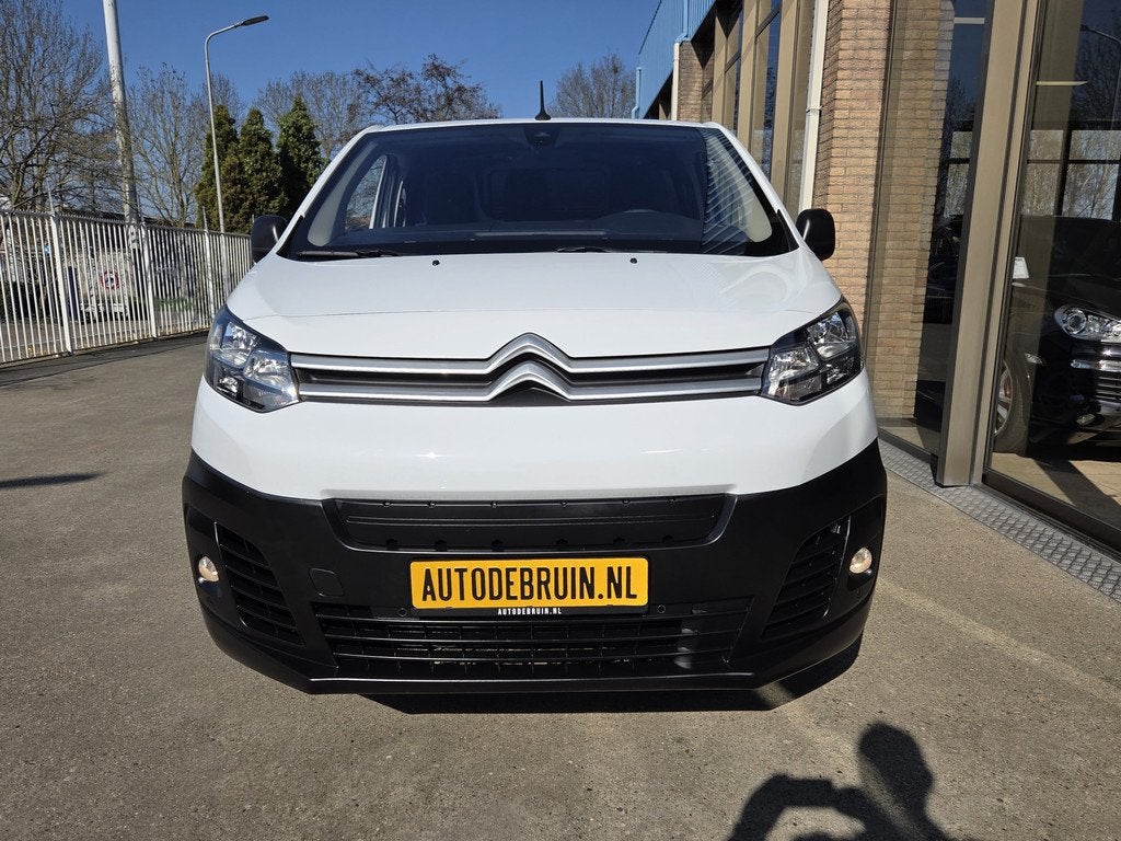 Citroën ë-Jumpy L2 50 kWh SNELLADER Airco Navi DAB+ Achter, Auto's, Bestelauto's, Gebruikt, Zwart, Citroën, Parkeersensor