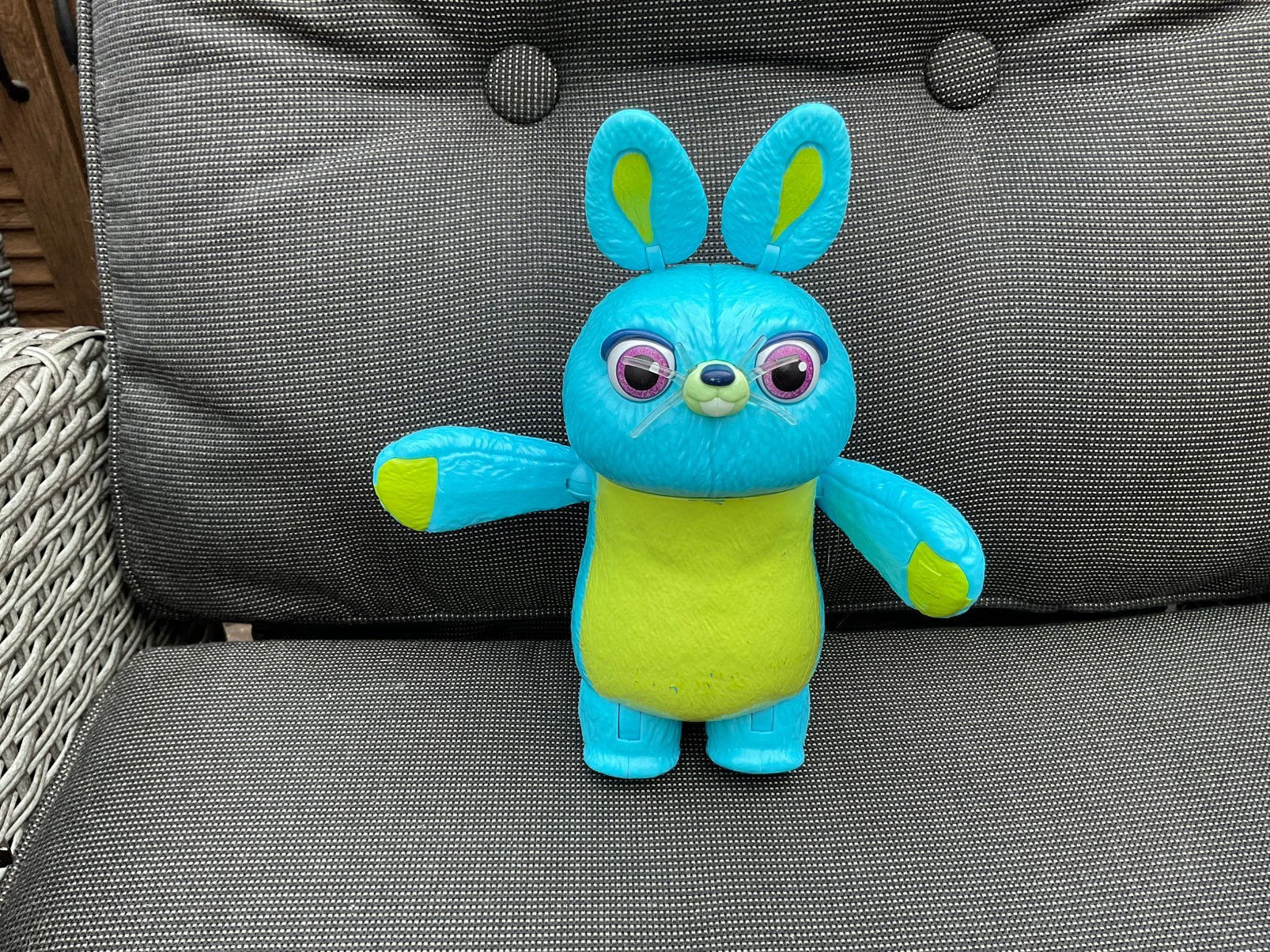 Zgan gebruikte, niet kapot, Disney Toy Story Bunny pop 25cm, Ophalen, Overige figuren, Zo goed als nieuw, Beeldje of Figuurtje