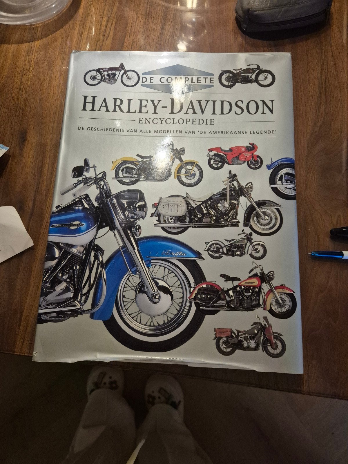 De Complete Harley-Davidson Encyclopedie Boek, Boeken, Ophalen of Verzenden, Zo goed als nieuw, Diverse Auteurs, Algemeen