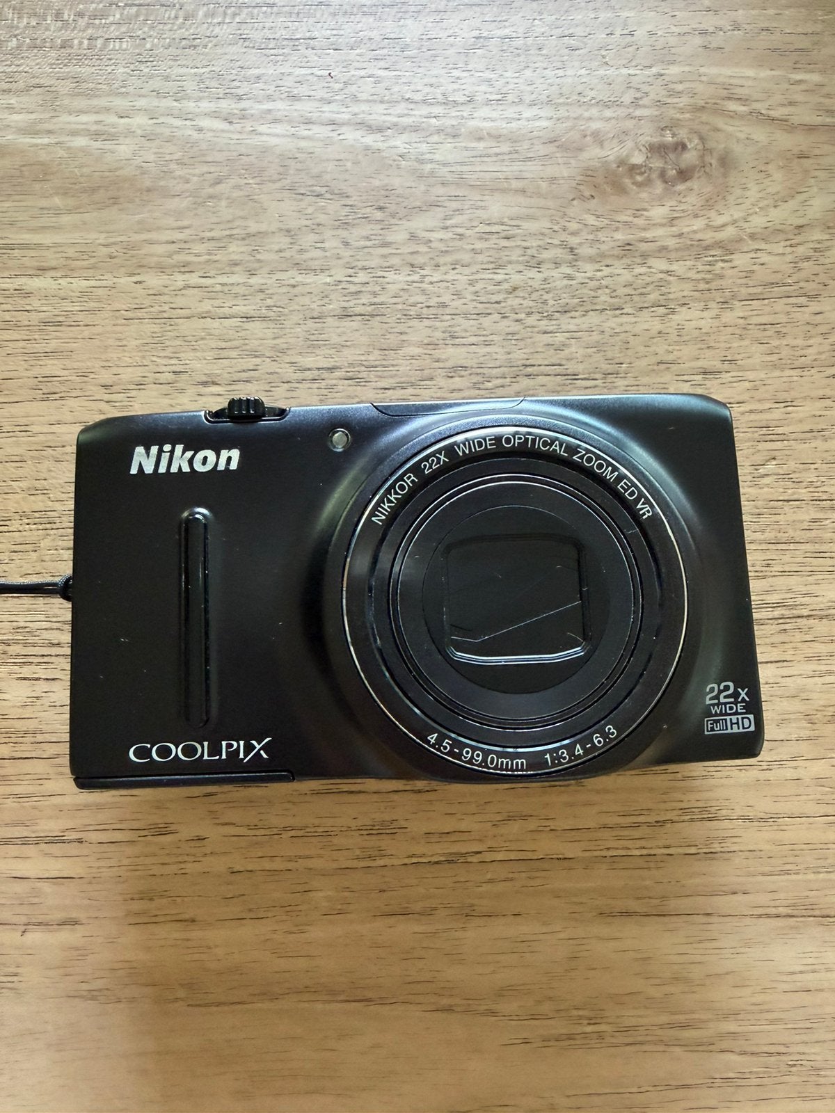 Zwarte Nikon Coolpix S9500, Audio, Tv en Foto, Fotocamera's Digitaal, Geheugenkaart, Ophalen of Verzenden, Zo goed als nieuw, Compactcamera