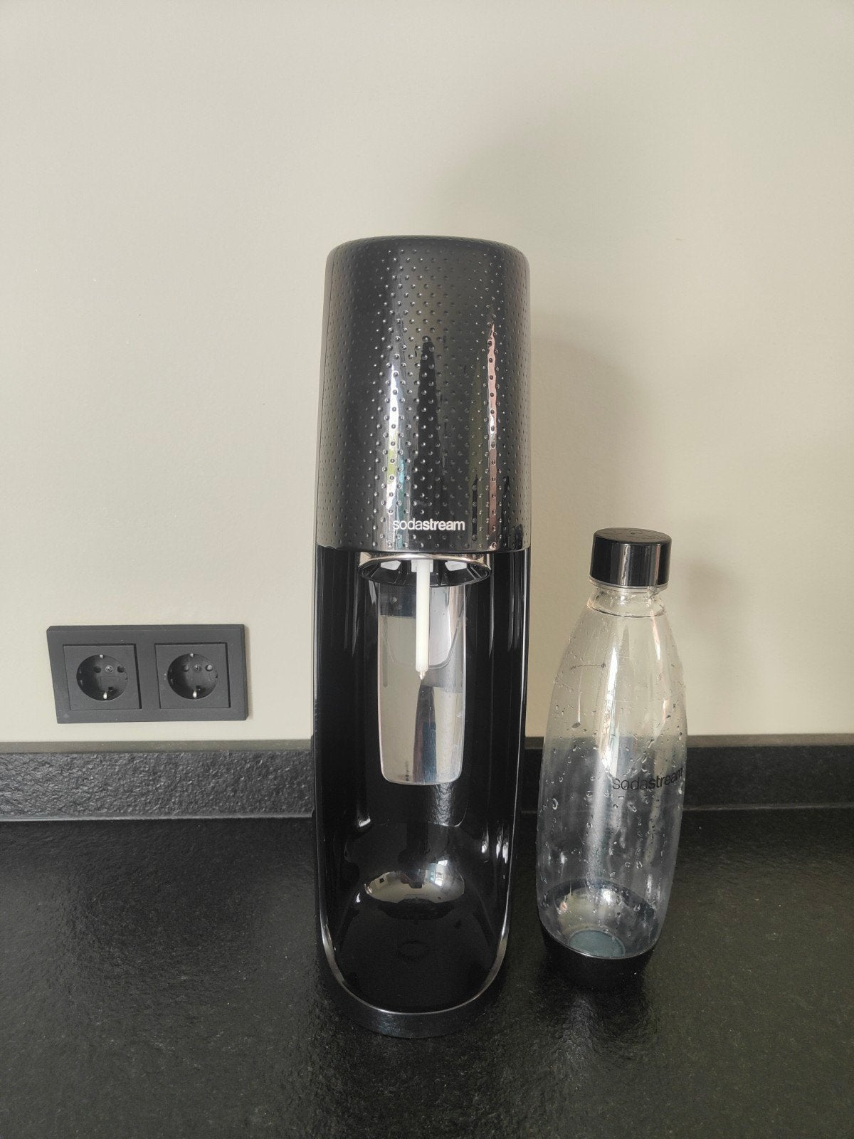 Sodastream bruiswatermachine incl. CO2 fles, Ophalen, Zo goed als nieuw