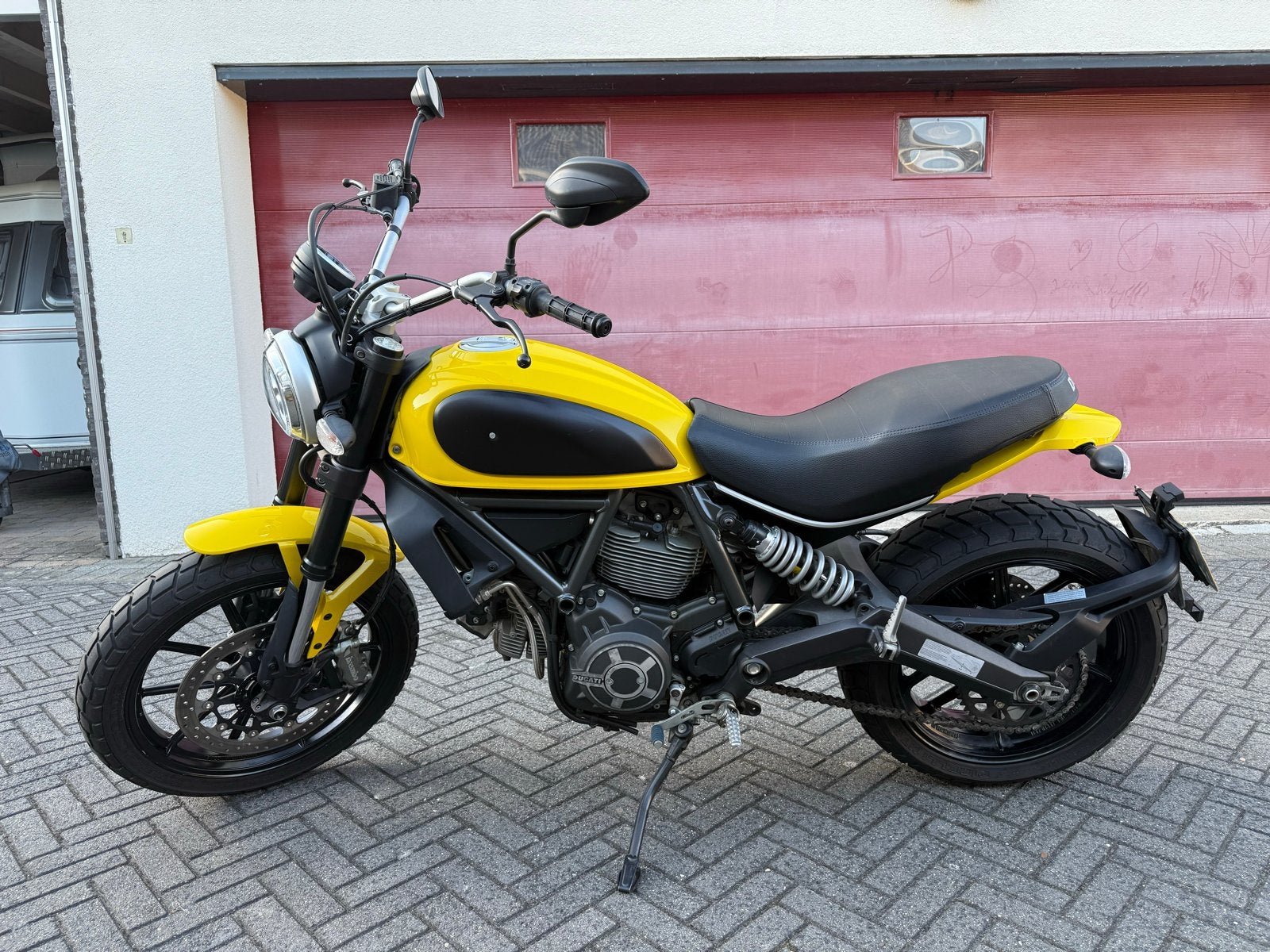 Ducati Scrambler Icon 800 uit 2016 - Goed onderhouden, 2 cilinders, Motorrijbewijs A, Gebruikt, Particulier