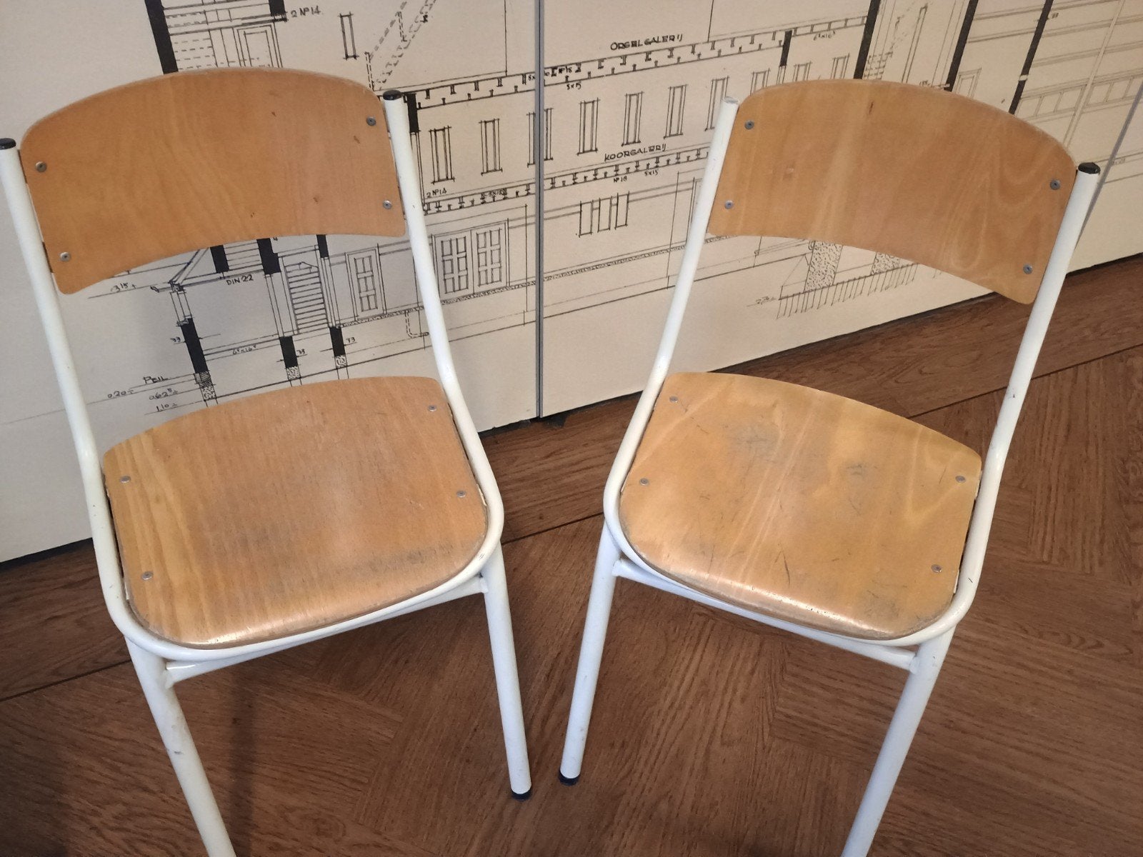 Acht leuke vintage schoolstoeltjes/ kinderstoeltjes, Huis en Inrichting, Stoelen, Ophalen, Gebruikt