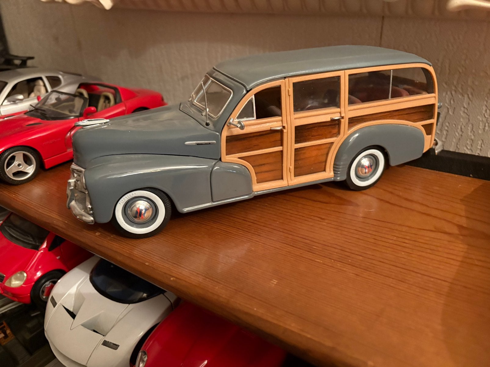 Chevy. Fleetmaster.  WOODY.    Maisto !, Ophalen of Verzenden, Zo goed als nieuw, Maisto
