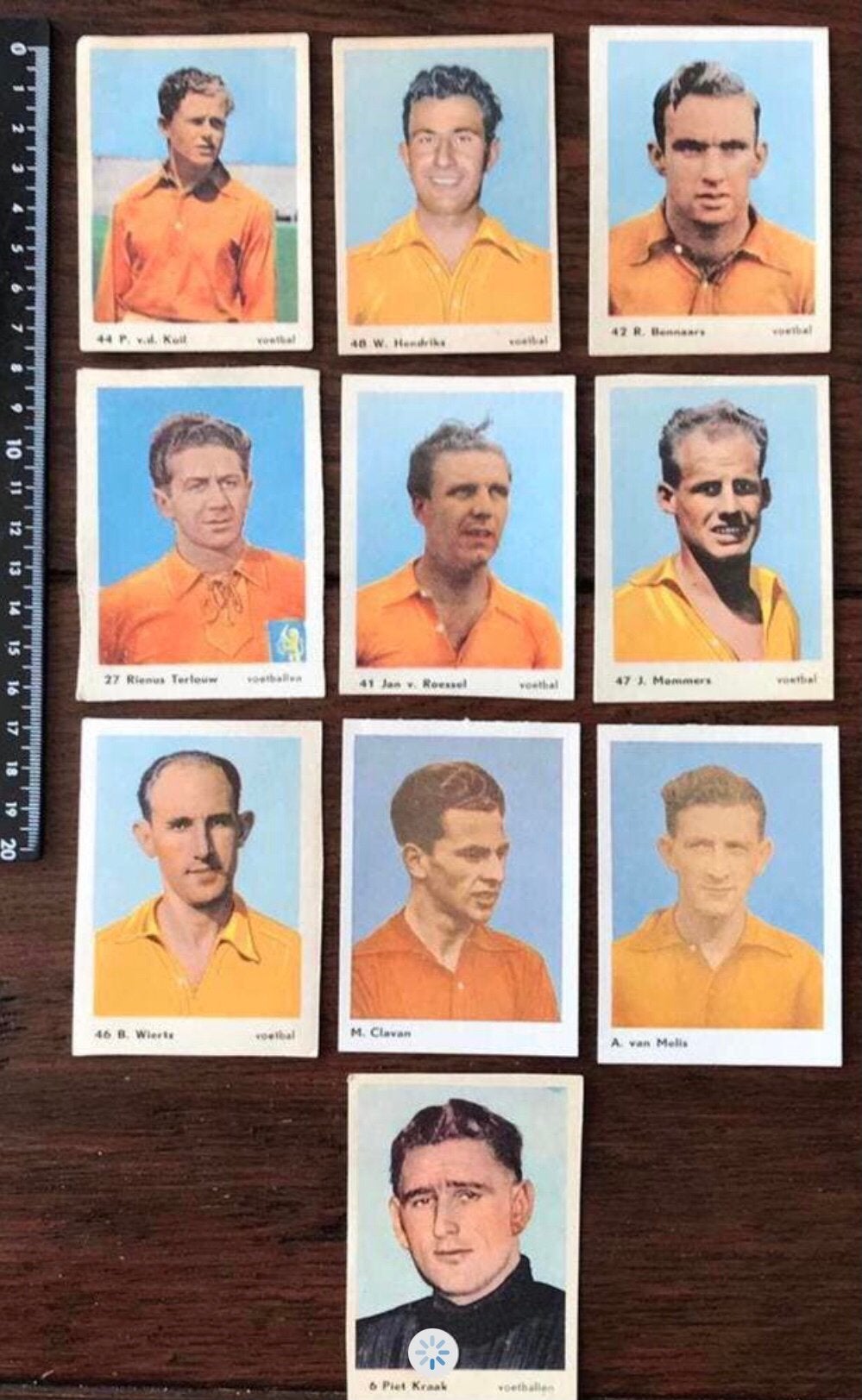 10 Oude Voetbalplaatjes Olympische Spelen. 1952, Ophalen of Verzenden, Zo goed als nieuw, Overige binnenlandse clubs, Poster, Plaatje of Sticker