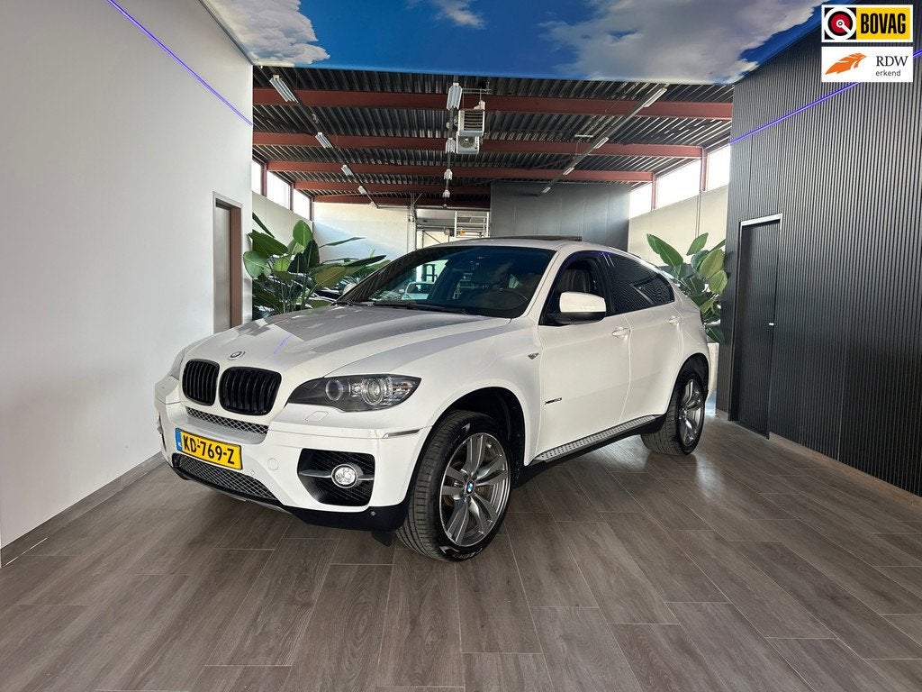 BMW X6 XDrive50i Executive Full Options. youngtimer. hele mo, Auto's, BMW, Bedrijf, Te koop, X6, 4x4, ABS, Achteruitrijcamera