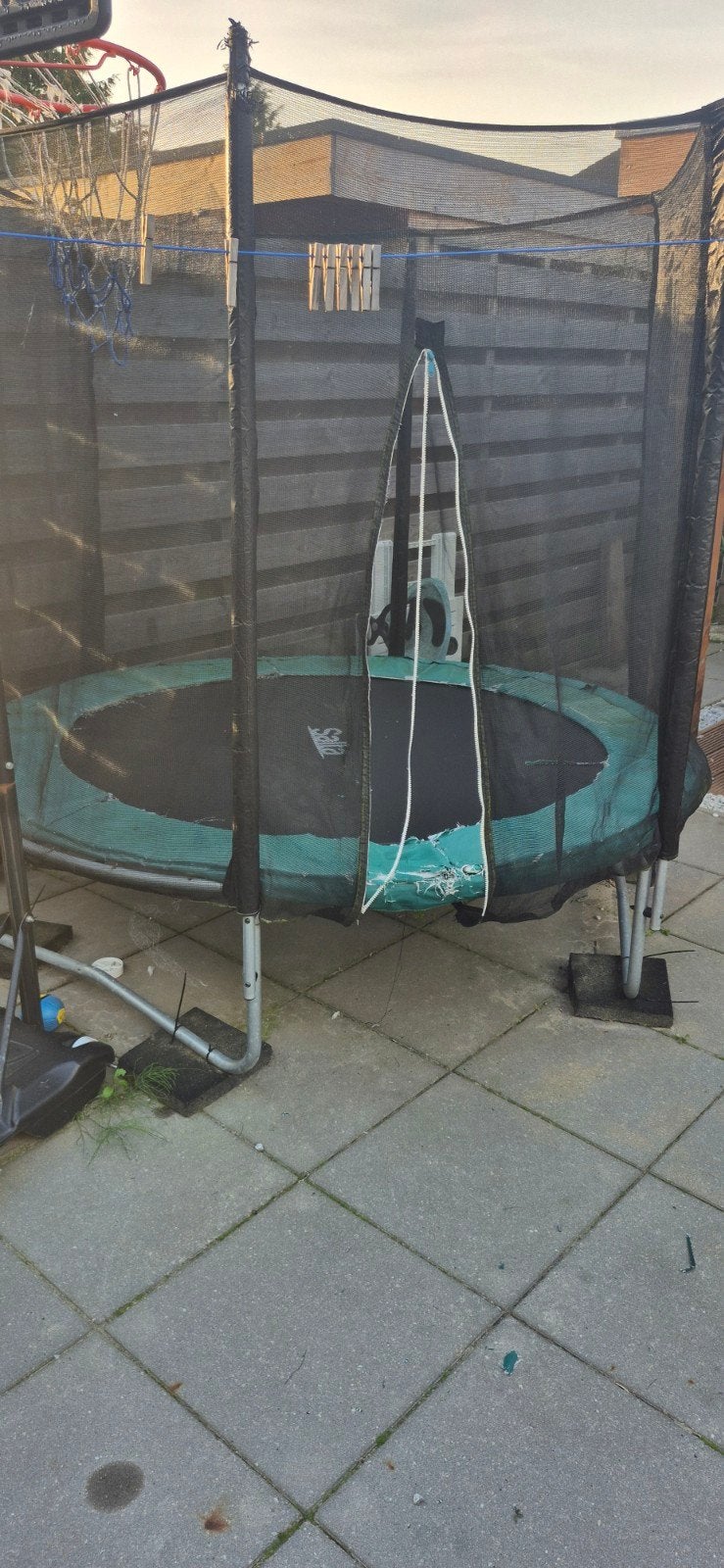 Trampoline (rits en beschermrand defect), Kinderen en Baby's, Ophalen, Gebruikt