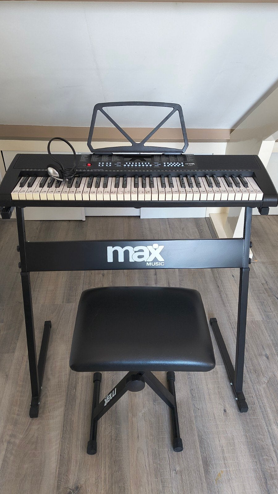 Keyboard max KB4 incl standaard, krukje en koptelefoon, Ophalen of Verzenden, Zo goed als nieuw, 61 toetsen, Overige merken