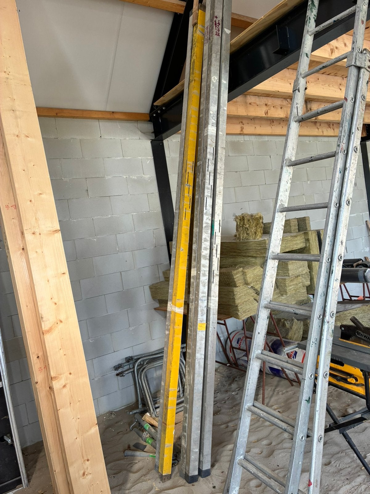 Te koop aluminium metselprofielen 3 meter lang, Doe-het-zelf en Verbouw, Metselstenen, Ophalen, Zo goed als nieuw, Overige typen