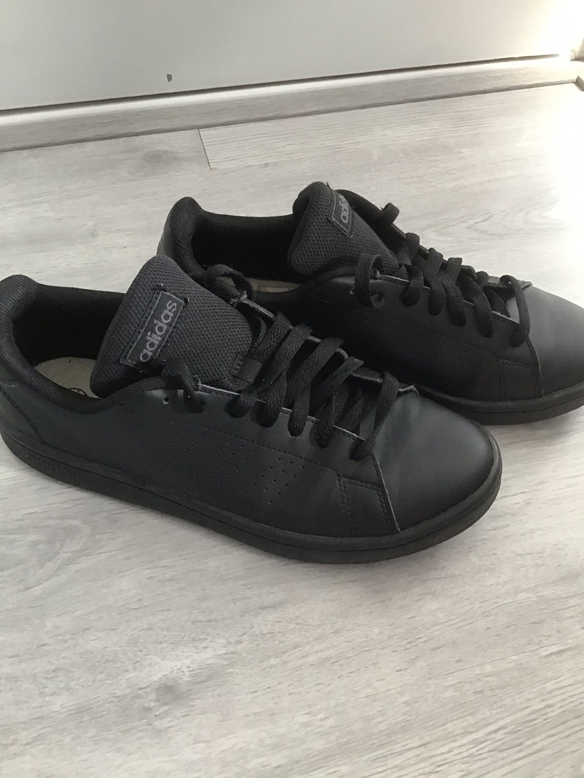 Adidas schoenen mt 39, Kleding | Dames, Ophalen of Verzenden, Zo goed als nieuw, Sneakers of Gympen