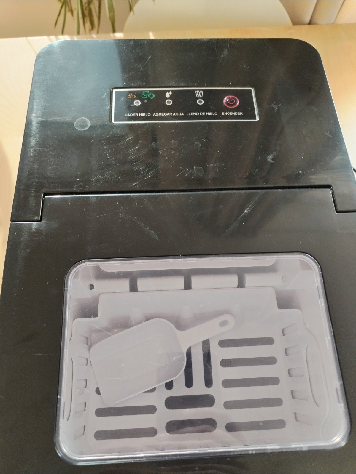 Zo goed als nieuwe ijsblokjesmachine 2,1L - 12kg/24u, Ophalen, Zo goed als nieuw