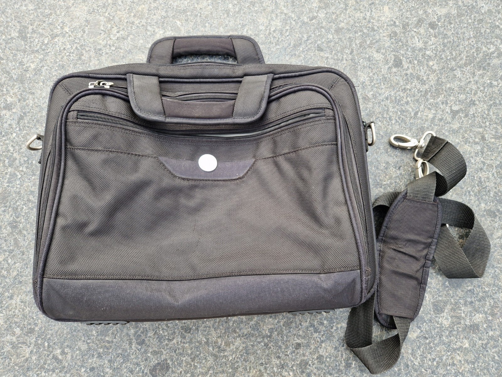 Dell PC draagtas met draagband - Zwart, Gebruikt, 17 inch of meer, Ophalen of Verzenden, Zwart