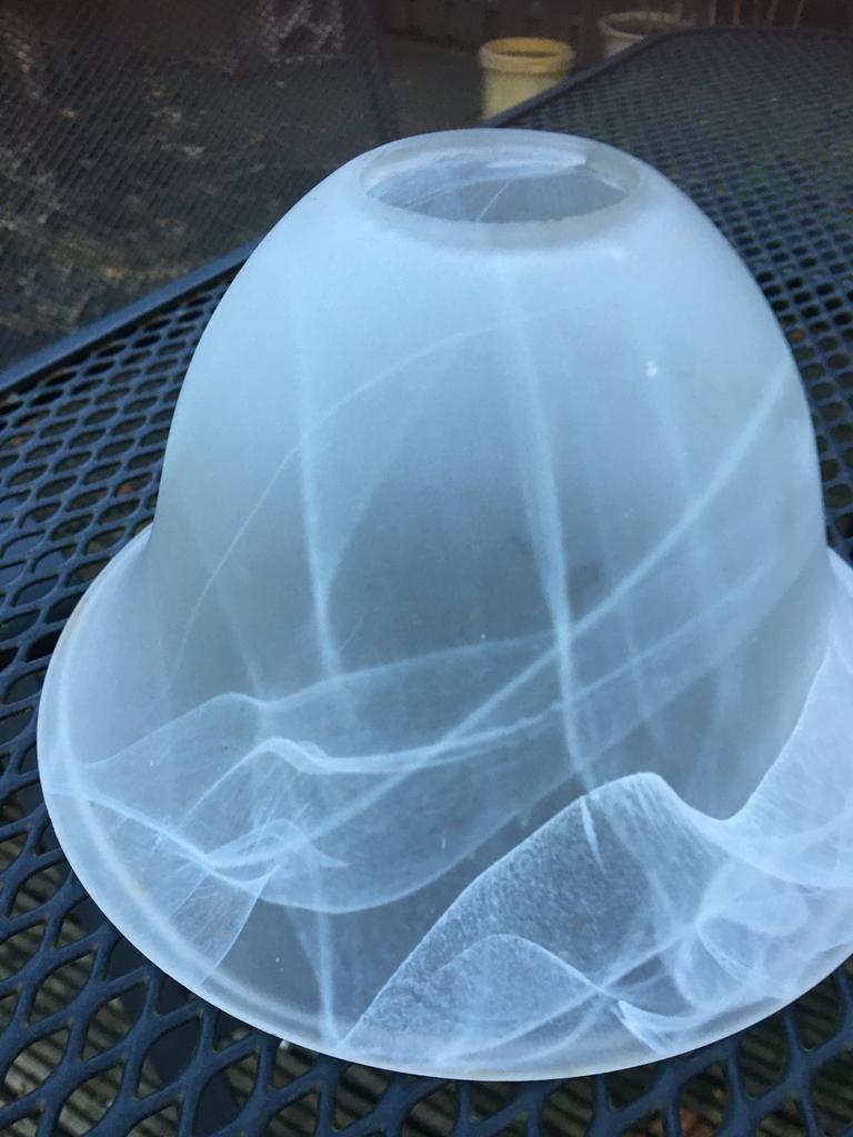 Lampenkapje van gewolkt glas, Ophalen of Verzenden, Gebruikt, Wit, Rond