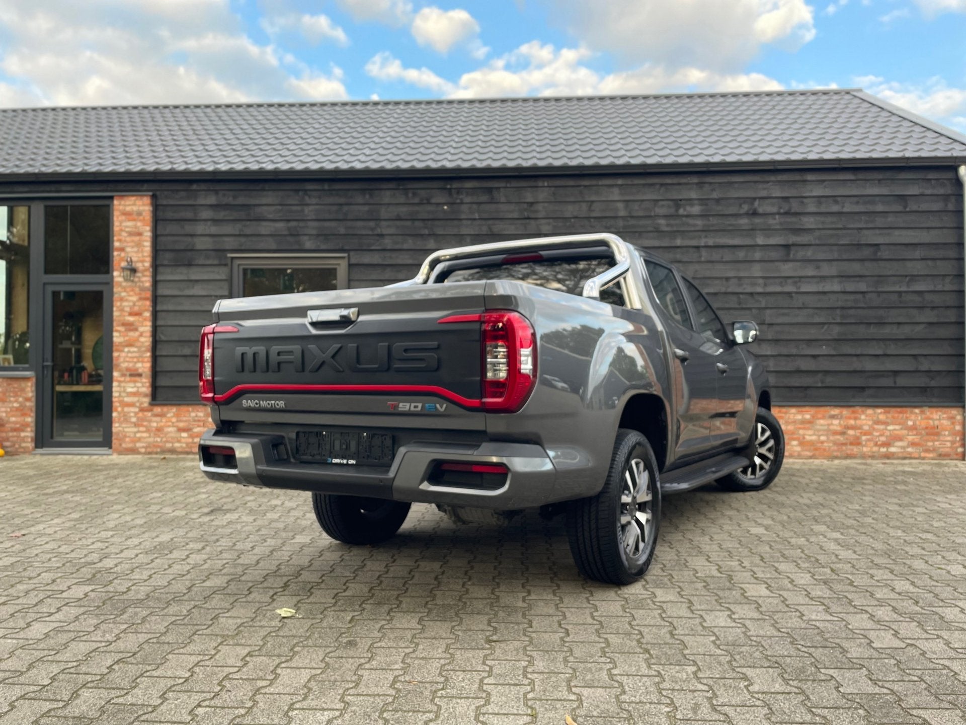 Maxus T90 EV 89 kWh - 3.300 kg trekgewicht - 5 persoons - Ze, Auto's, Automaat, Achterwielaandrijving, 177 pk, SUV of Terreinwagen