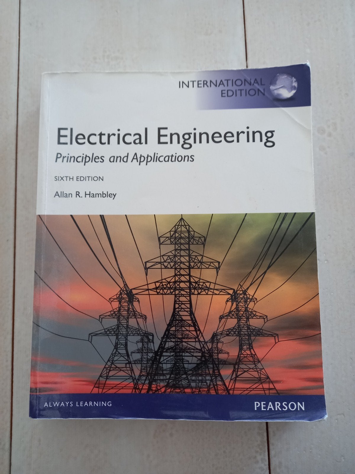 Electrical Engineering: Principles and Applications (6e), Allan R. Hambley, Zo goed als nieuw, Beta, HBO