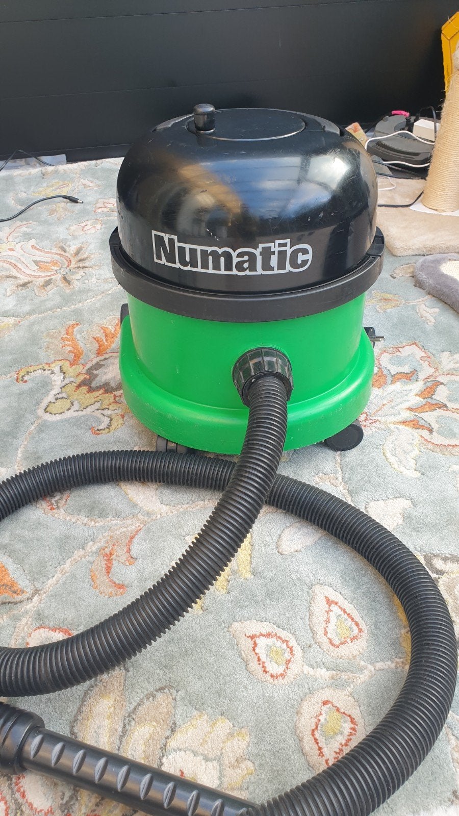 Numatic stofzuiger werkt goed, Ophalen, Zo goed als nieuw