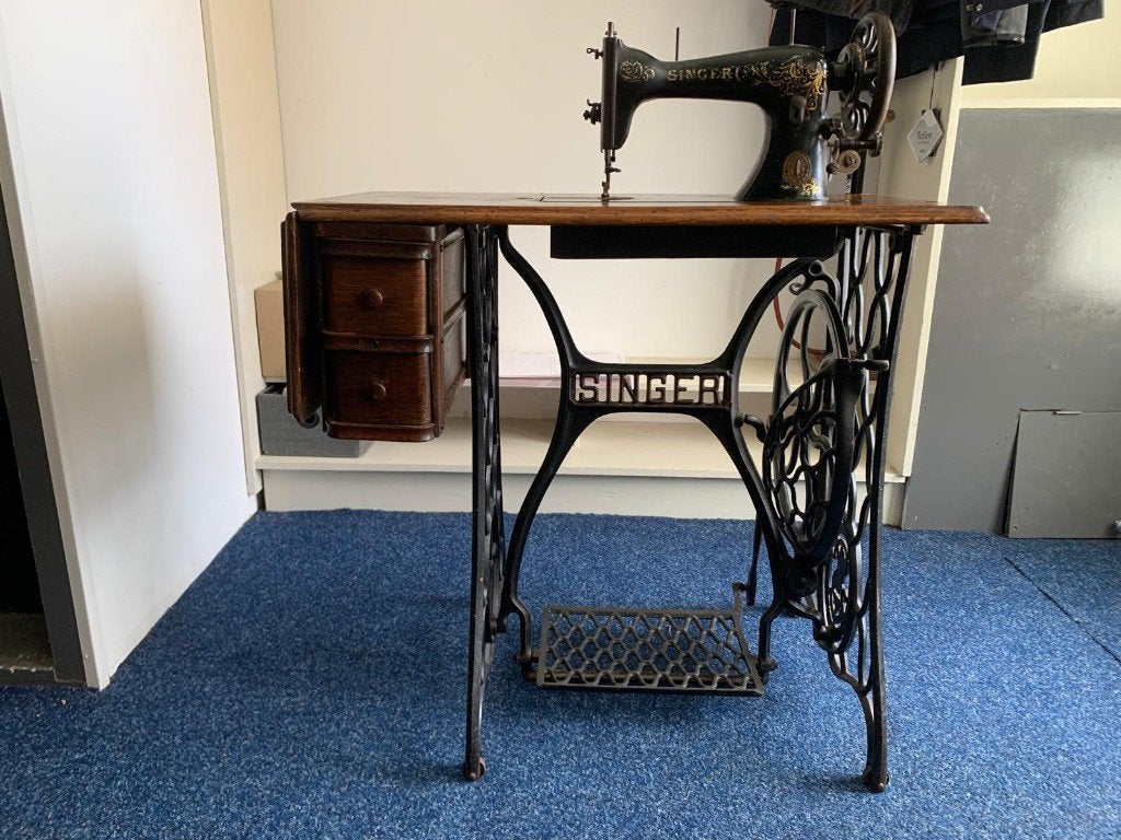 klassieke  Singer trapnaaimachine, Ophalen of Verzenden