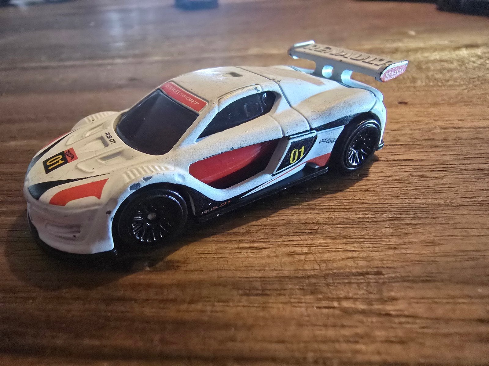 Hot Wheels Renault Sport RS 01 - 2015 Model, Ophalen of Verzenden, Gebruikt