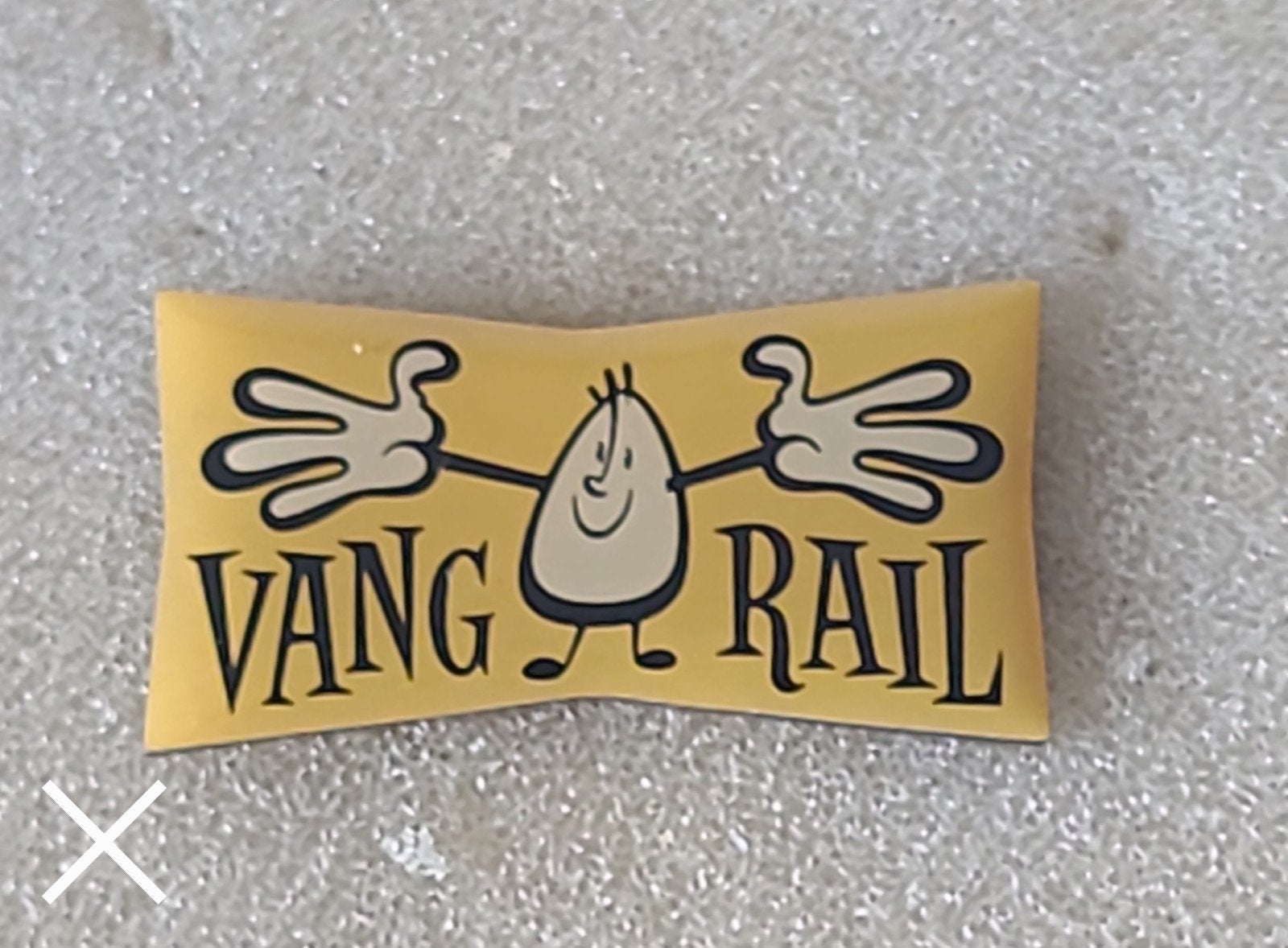 Vintage Vang Rail Pin - Uniek Figuurtje Speldje, Verzenden