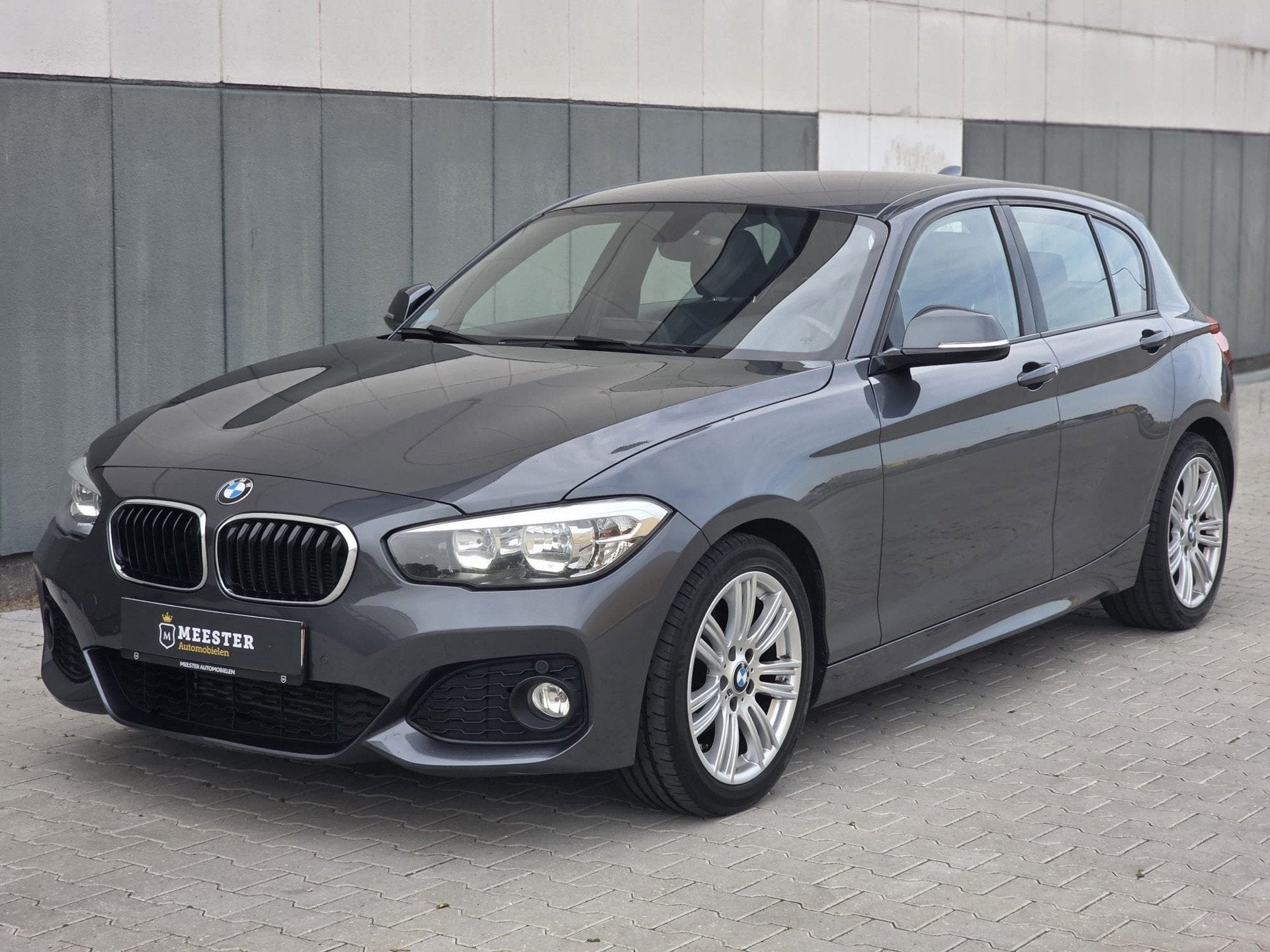 BMW 1-serie 118i M-sport|Navi|Stoelverw|PDC, 1-Serie, Met garantie (alle), Alcantara, Bedrijf