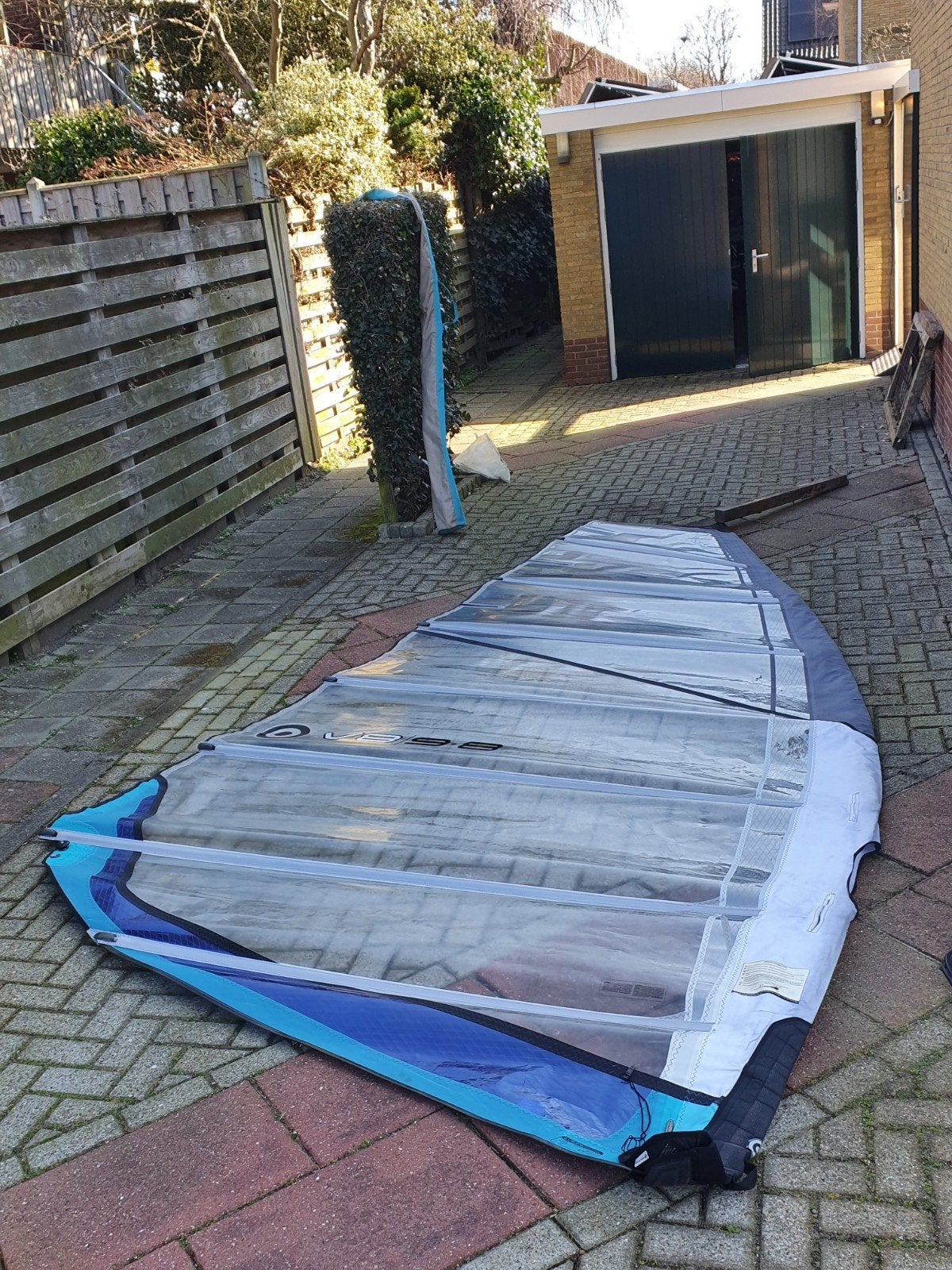te koop V8 9.8 inclusief NP mast en NP carbongiek, Ophalen, Gebruikt, Complete set, 8 m² of meer