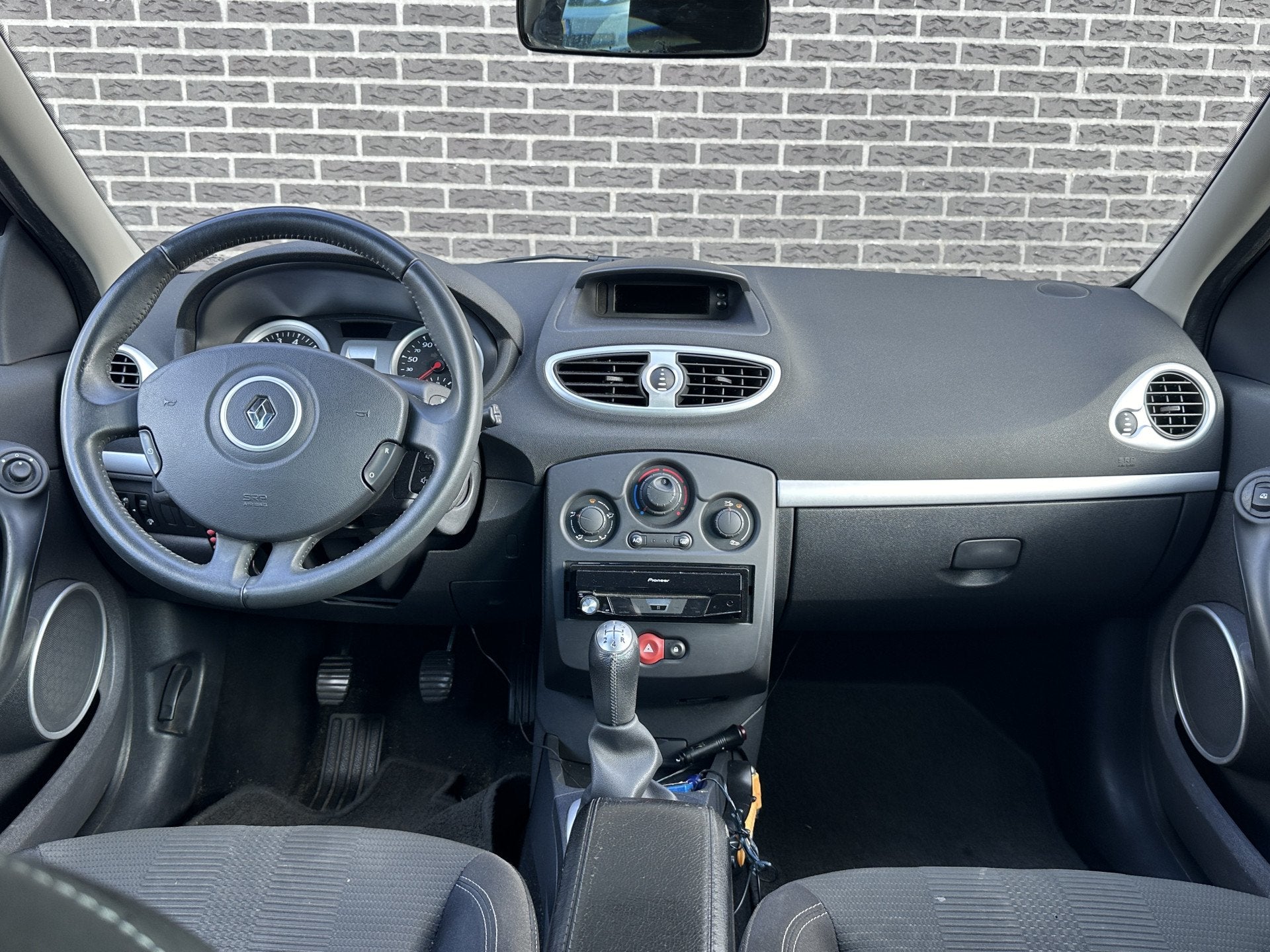 Renault Clio 1.2 Collection (bj 2010), Voorwielaandrijving, Gebruikt, 4 cilinders, Origineel Nederlands
