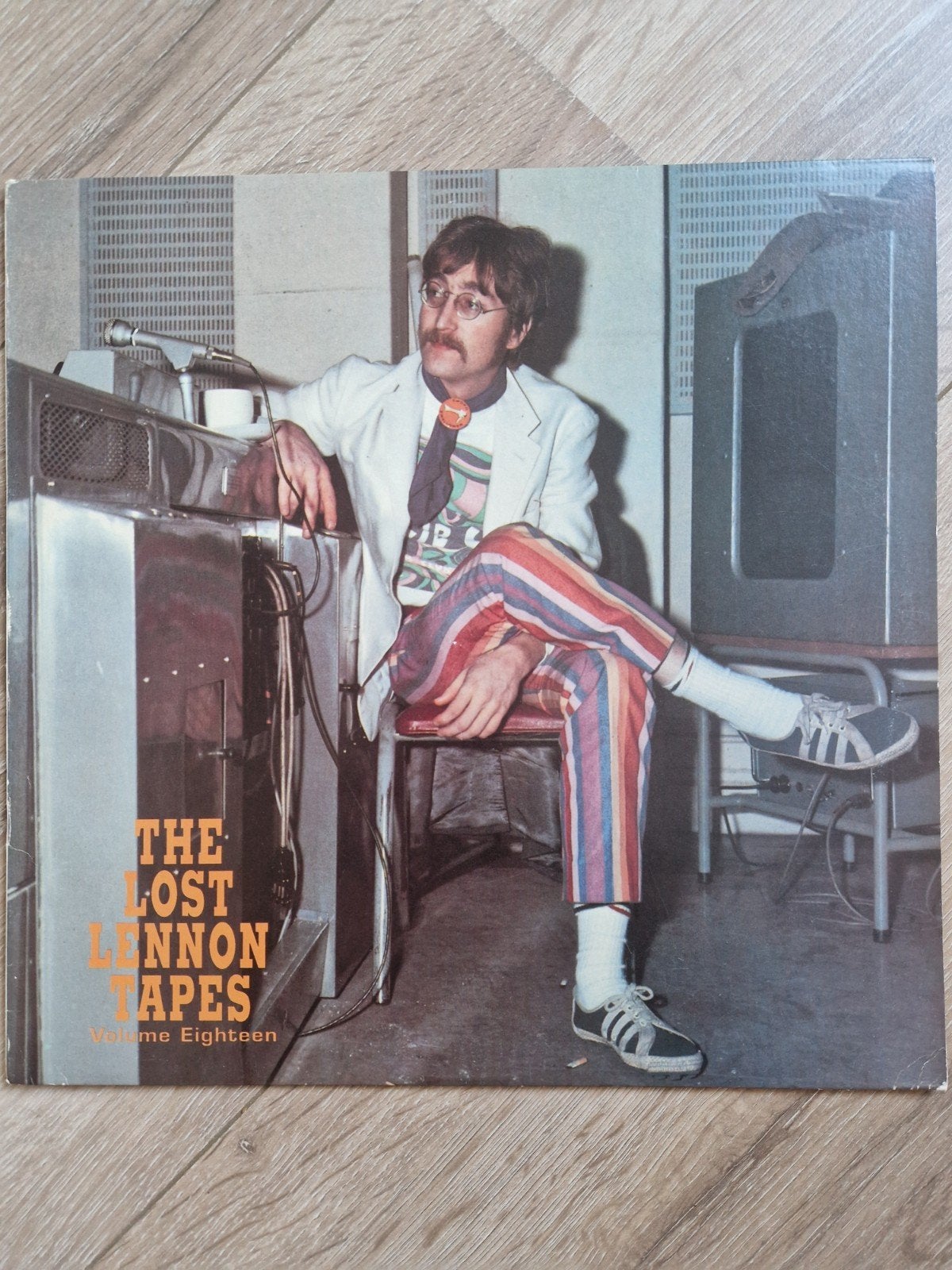 The Lost Lennon Tapes Volume Eighteen (Bootleg 1991), 1990 - 1999, Ophalen of Verzenden, Zo goed als nieuw, 12 inch