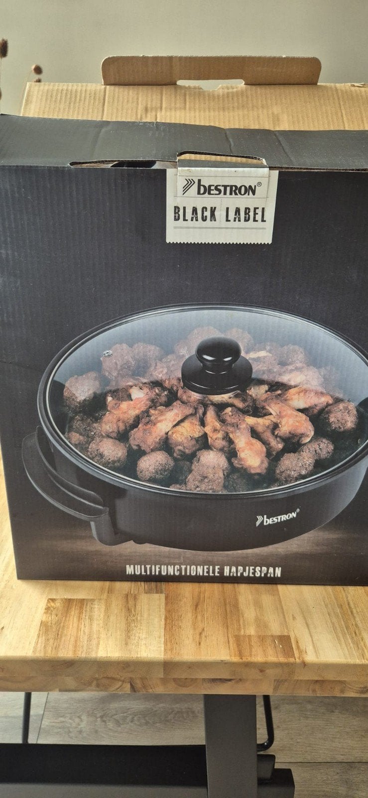 Nieuwe hapjes pan., Ophalen, Nieuw