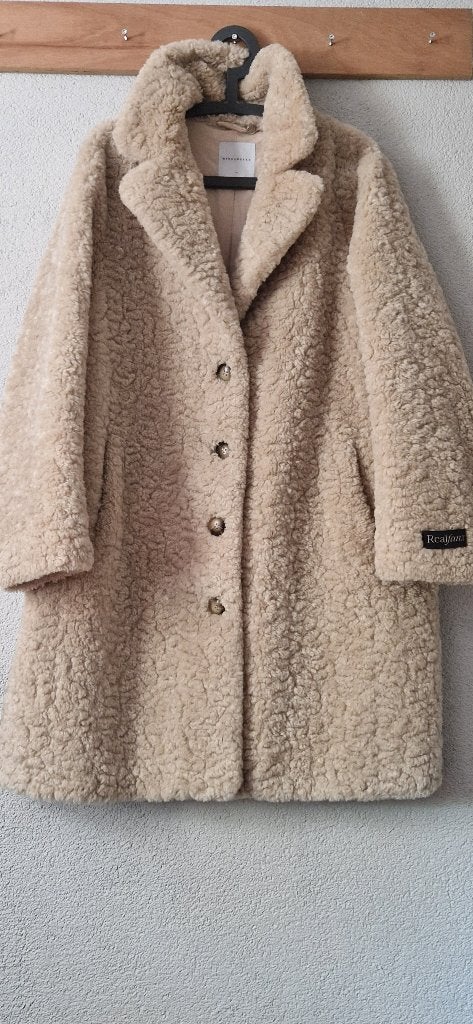 Rino en Pelle fluffy coat Maat 46, Verzenden, Beige, Maat 46/48 (XL) of groter, Nieuw