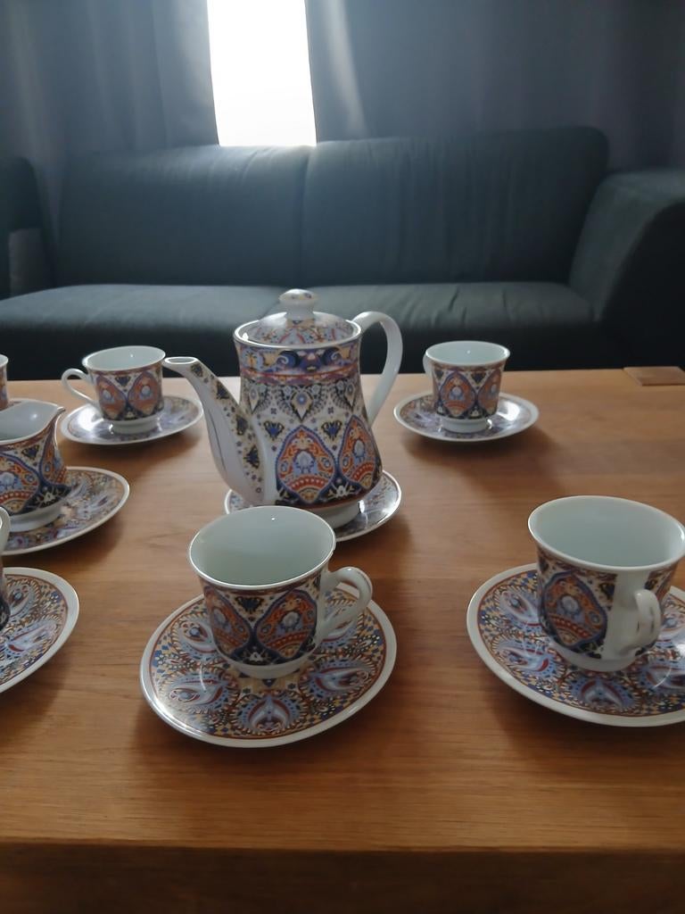 Mooi Servies, Ophalen