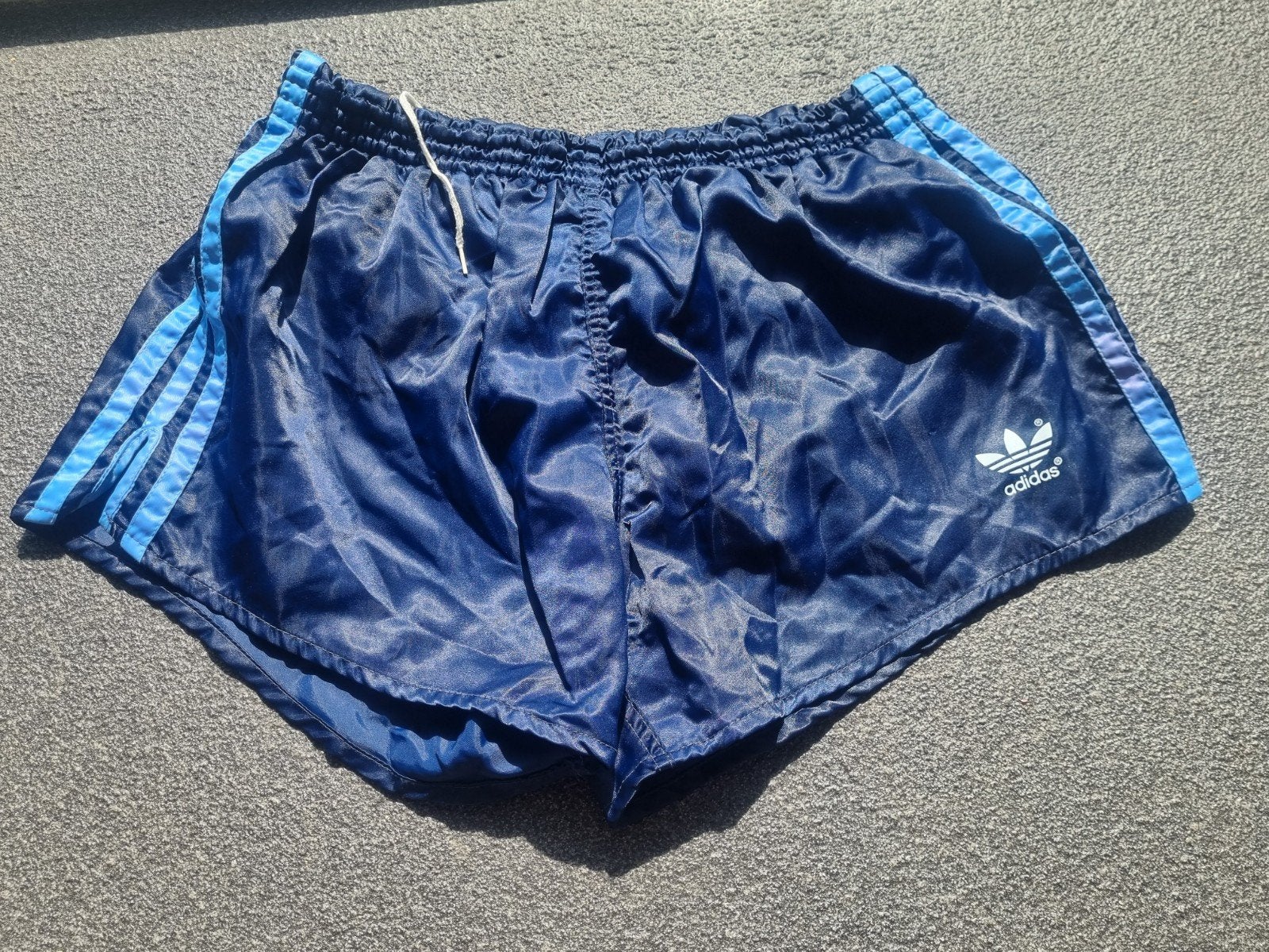 Adidas vintage shorts.  Maat L., Maat 52/54 (L), Blauw, Ophalen of Verzenden, Zo goed als nieuw