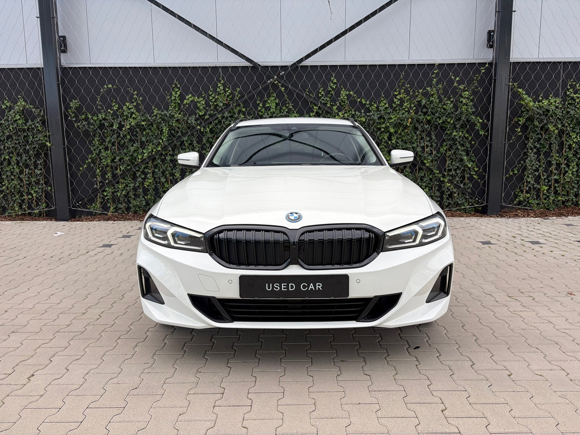 BMW 3-serie Touring 320e xDrive |Innovation Pack|Adaptive LE, Auto's, Stof, Gebruikt, Zwart, 4 cilinders