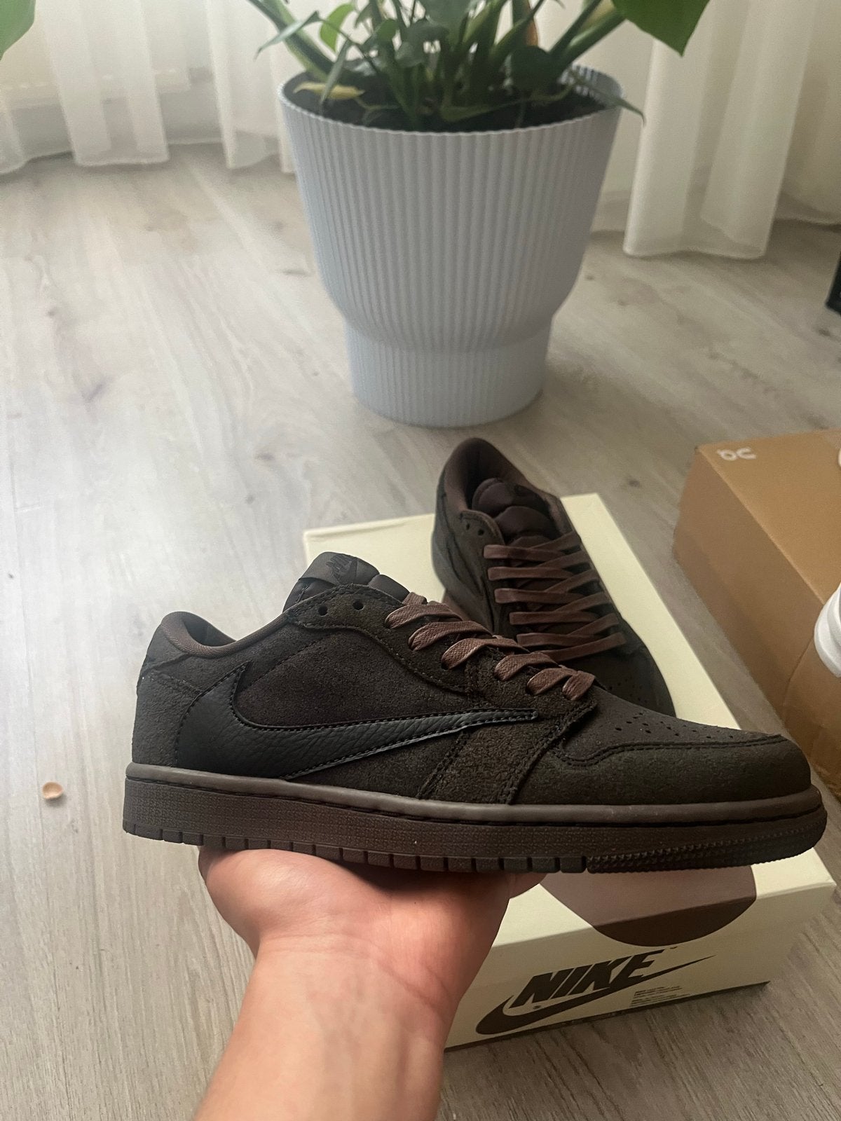Nike Travis Scott (maat 39), Ophalen of Verzenden, Nieuw, Bruin, Sneakers of Gympen