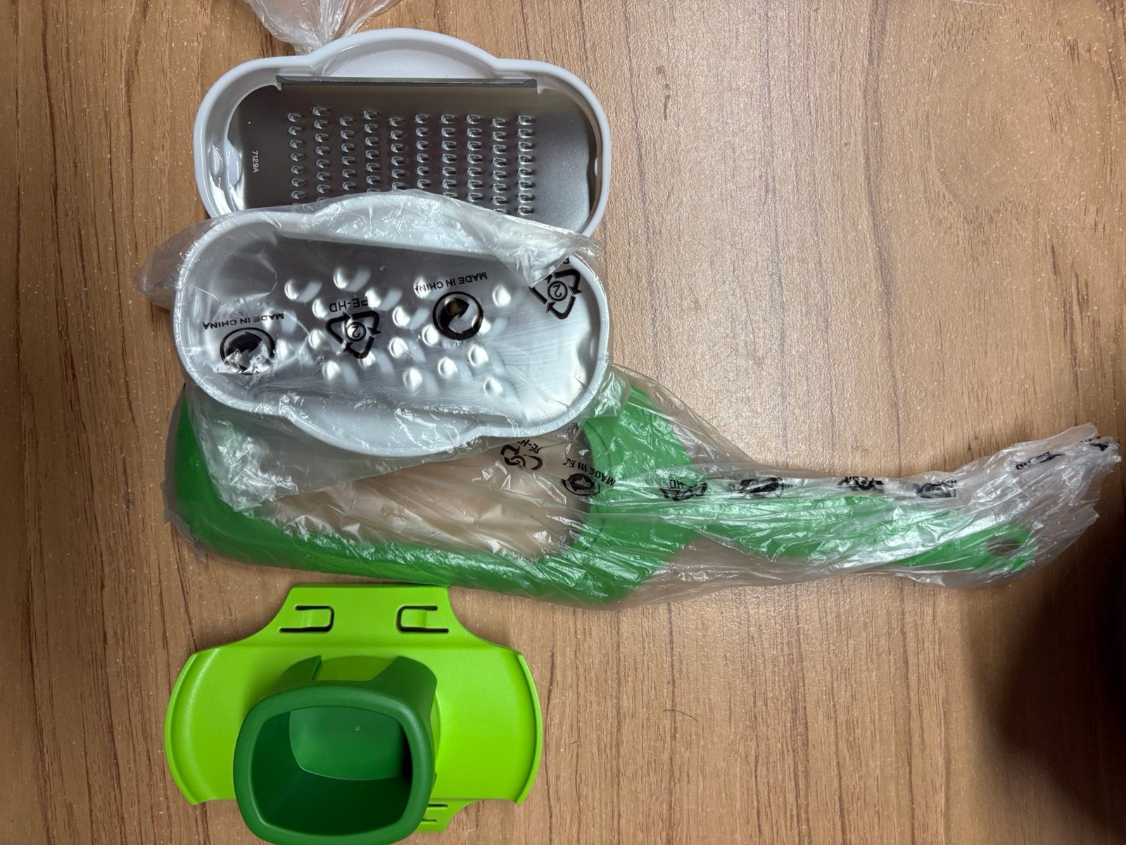 Tupperware rasp easy logics grater voor op ruimtespaarders., Ophalen of Verzenden, Nieuw, Groen, Overige typen