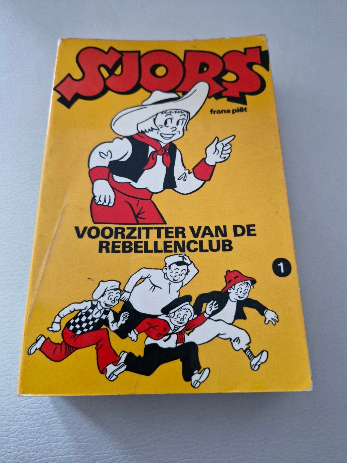 Sjors en Sjimmie stripboeken - deel 1 en 4, Meerdere stripboeken, Ophalen of Verzenden, Gelezen, Frans Piët