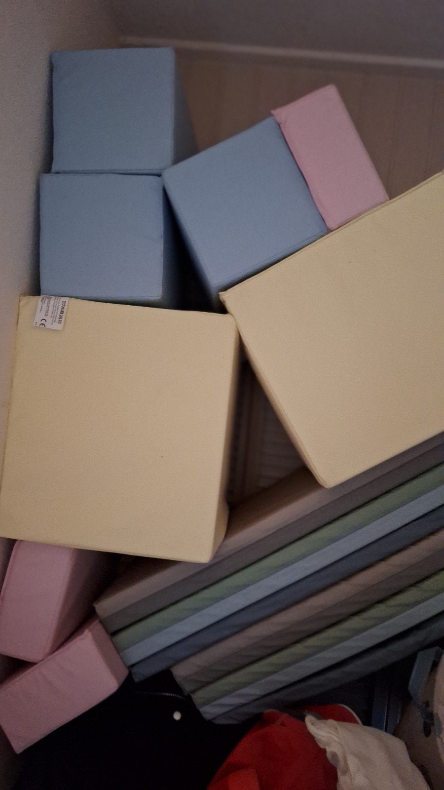 Foam blokken en turnmatten, Ophalen