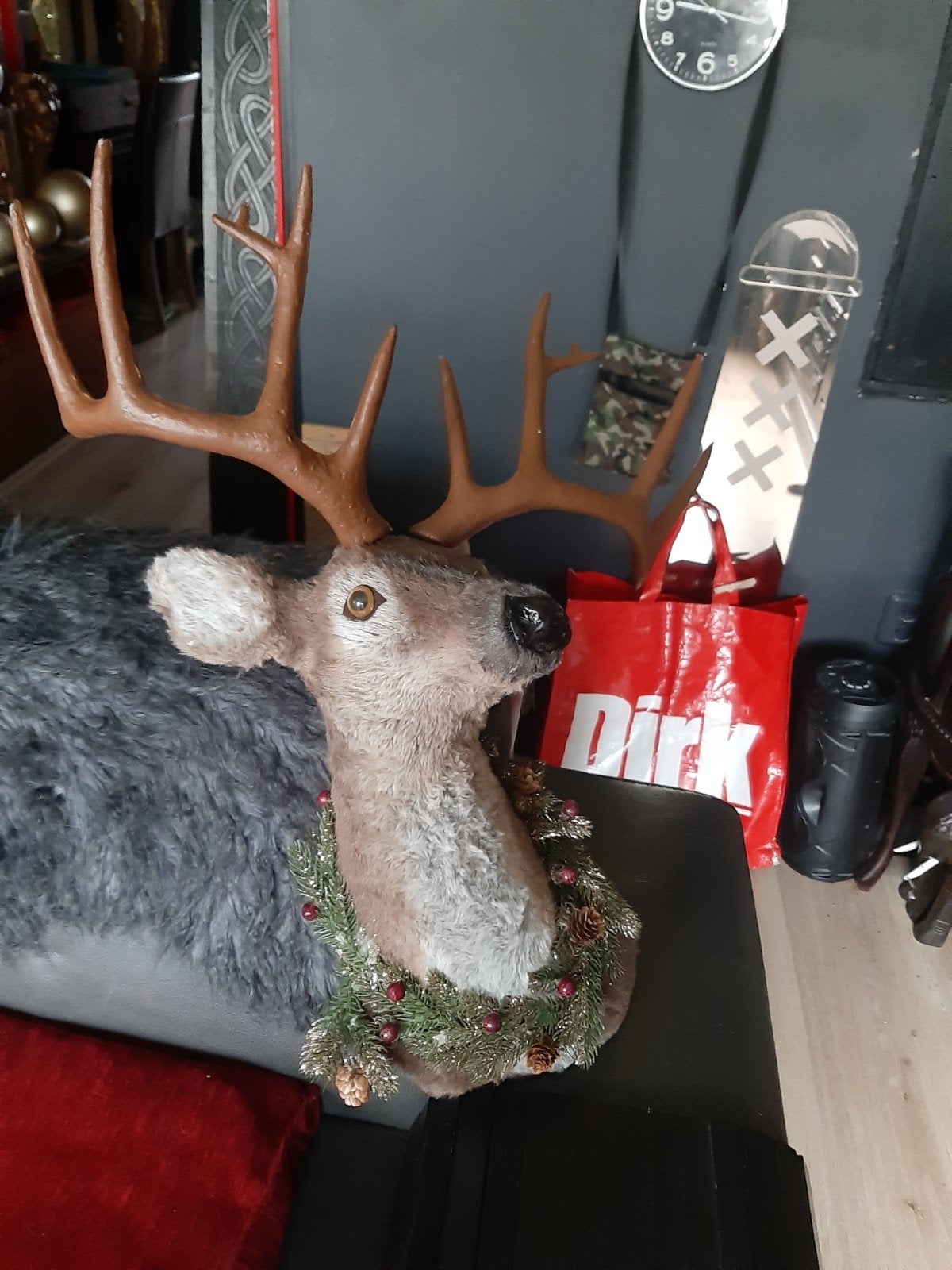 Hertenkop van kunststof - 65 cm hoog, 55 cm breed, Ophalen, Gebruikt