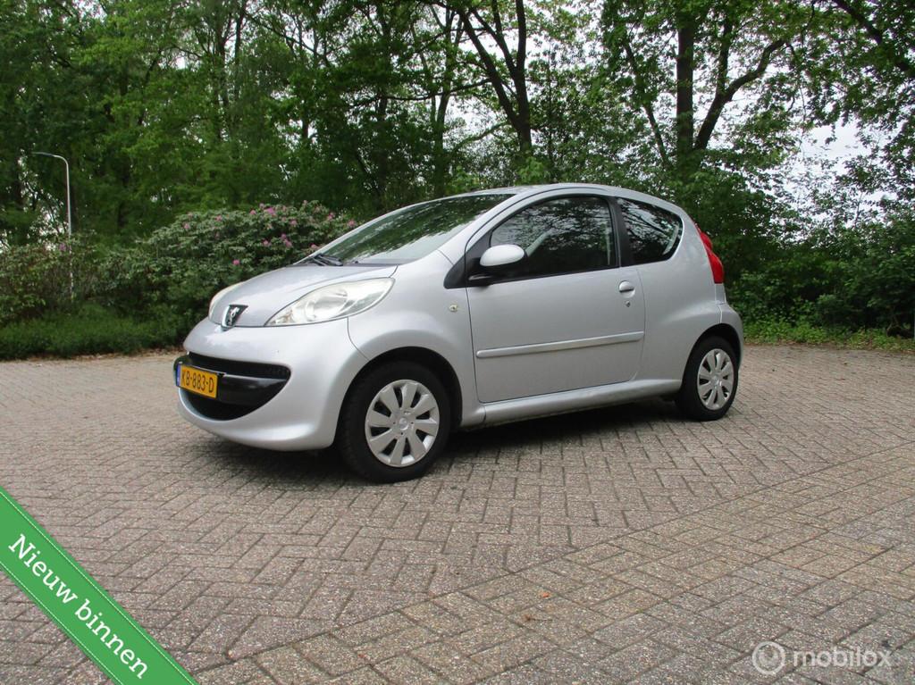 Peugeot 107 1.0-12V XS, Voorwielaandrijving, Gebruikt, 765 kg, 4 stoelen