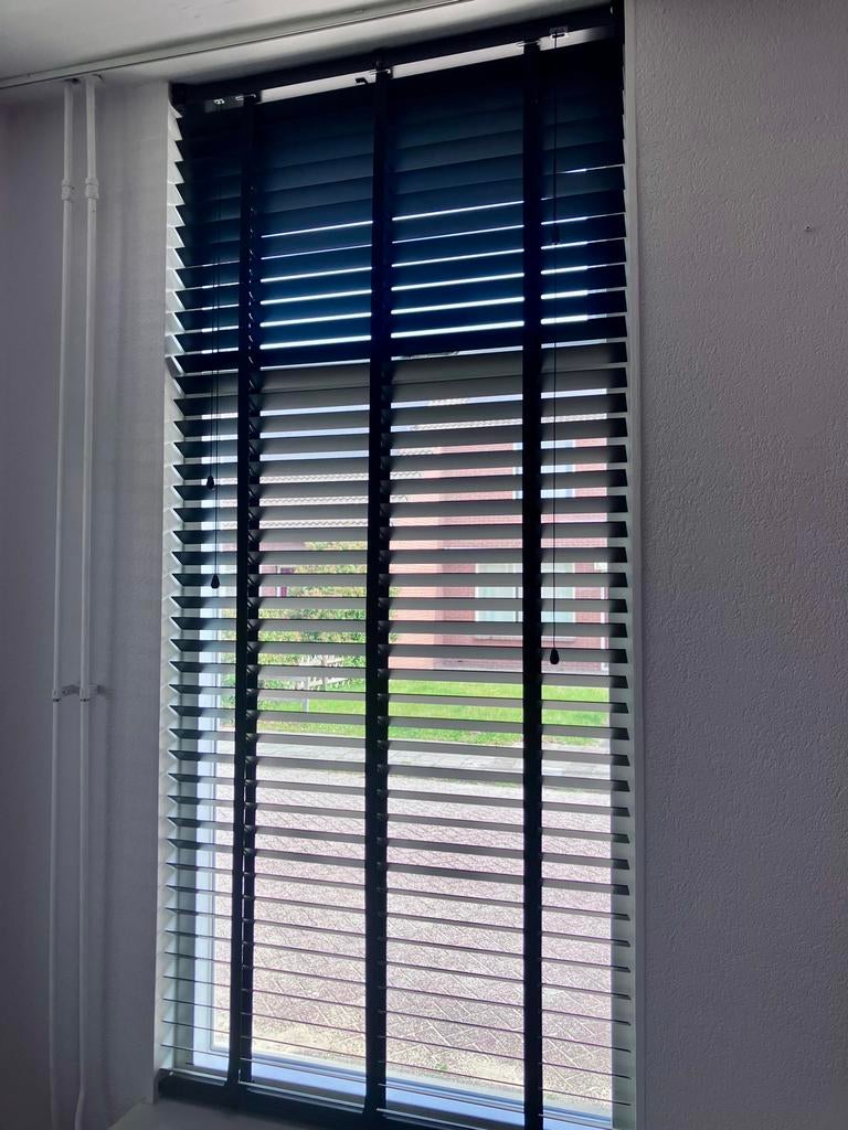 4 Zwarte Houten Jaloezieën met Ladderbanden, Ophalen, Gebruikt, 100 tot 150 cm, 200 cm of meer