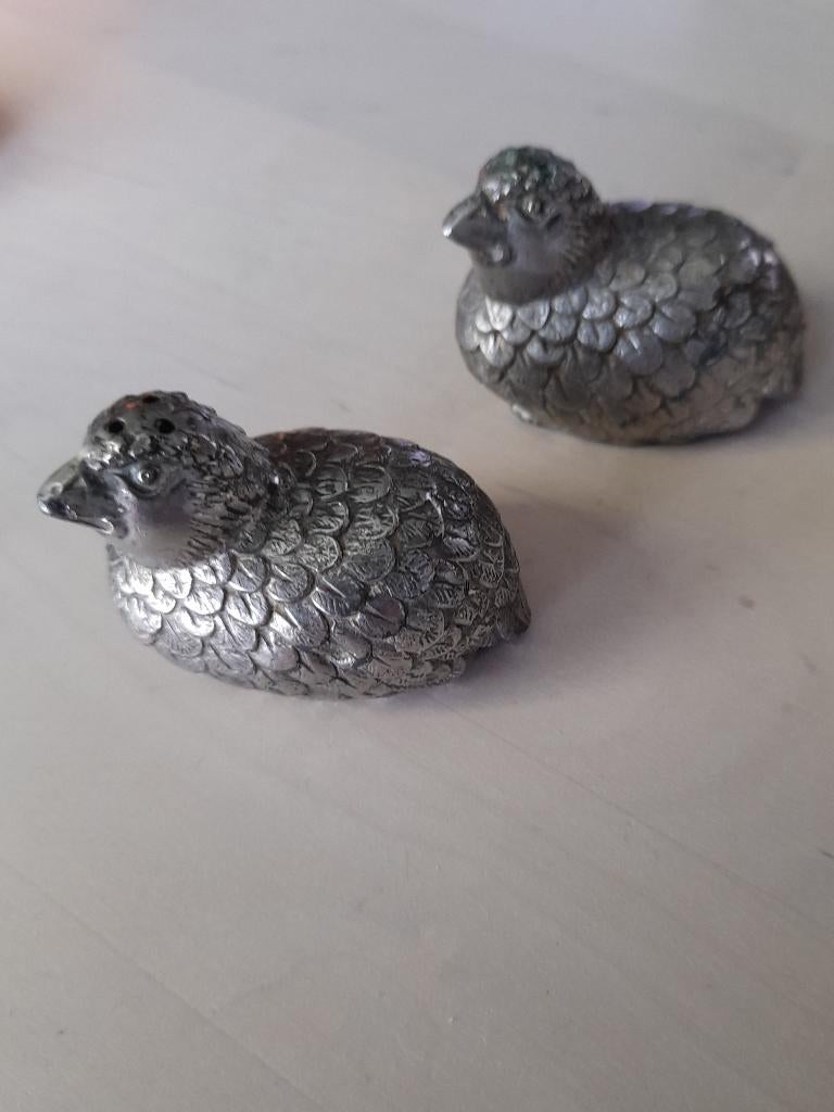 Vintage oud verzilverd peper en zout stel kwartels, Zilver, Ophalen of Verzenden, Metaal, Overige merken