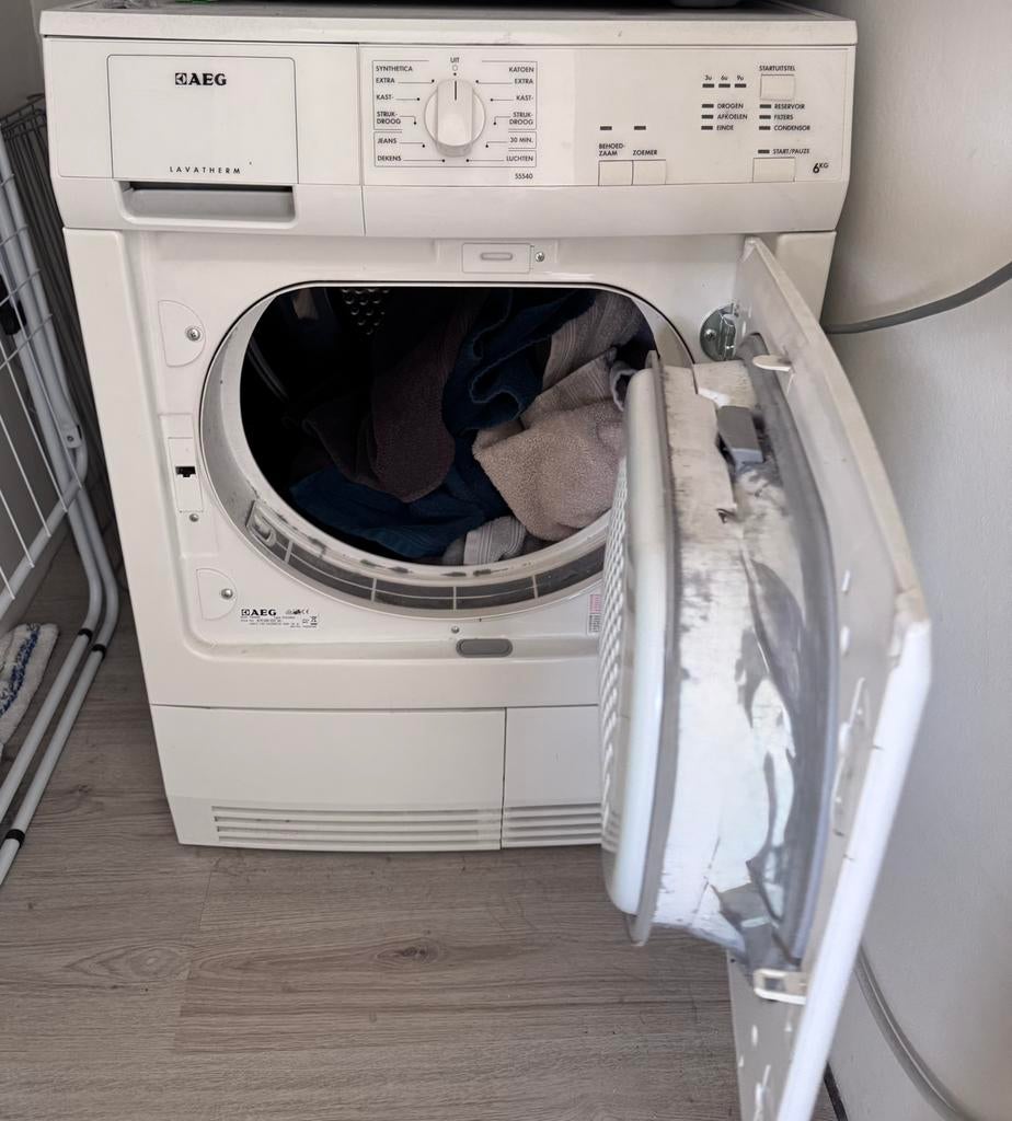AEG condensdroger, Ophalen, 6 tot 8 kg, Gebruikt, Voorlader