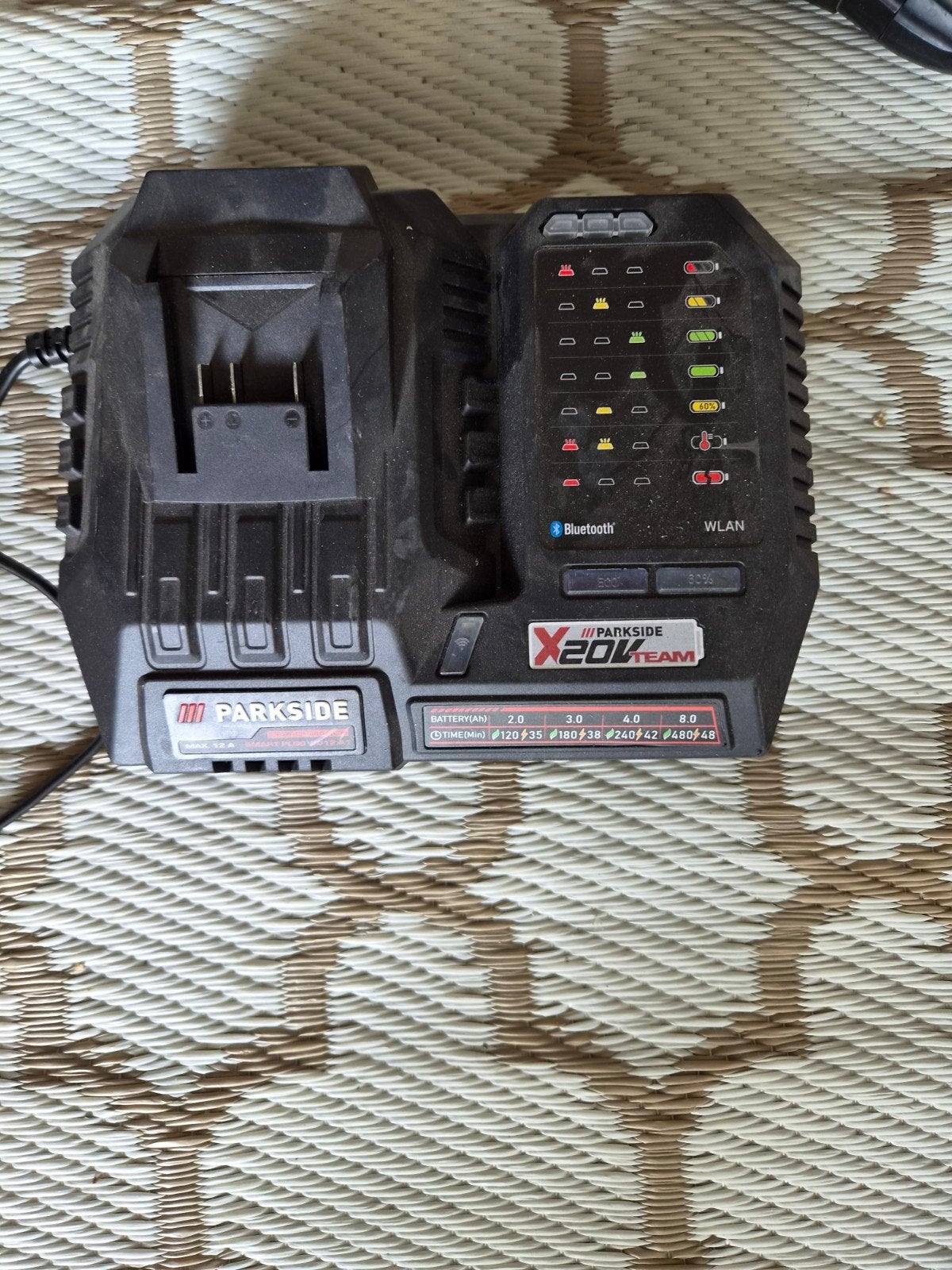 Parkside X 20 V Team Acculader - Zo goed als nieuw, Ophalen of Verzenden, Zo goed als nieuw