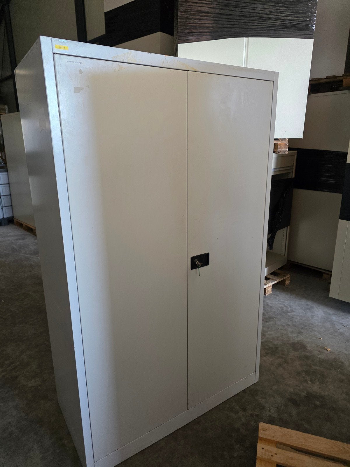 werkplaats/magazijn kast, Ophalen, Gebruikt, 50 tot 75 cm, 100 tot 150 cm