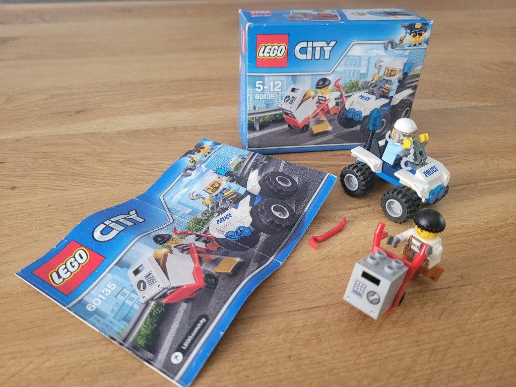 LEGO City ATV-arrestatie (60135), City, Lego, Ophalen of Verzenden, Zo goed als nieuw